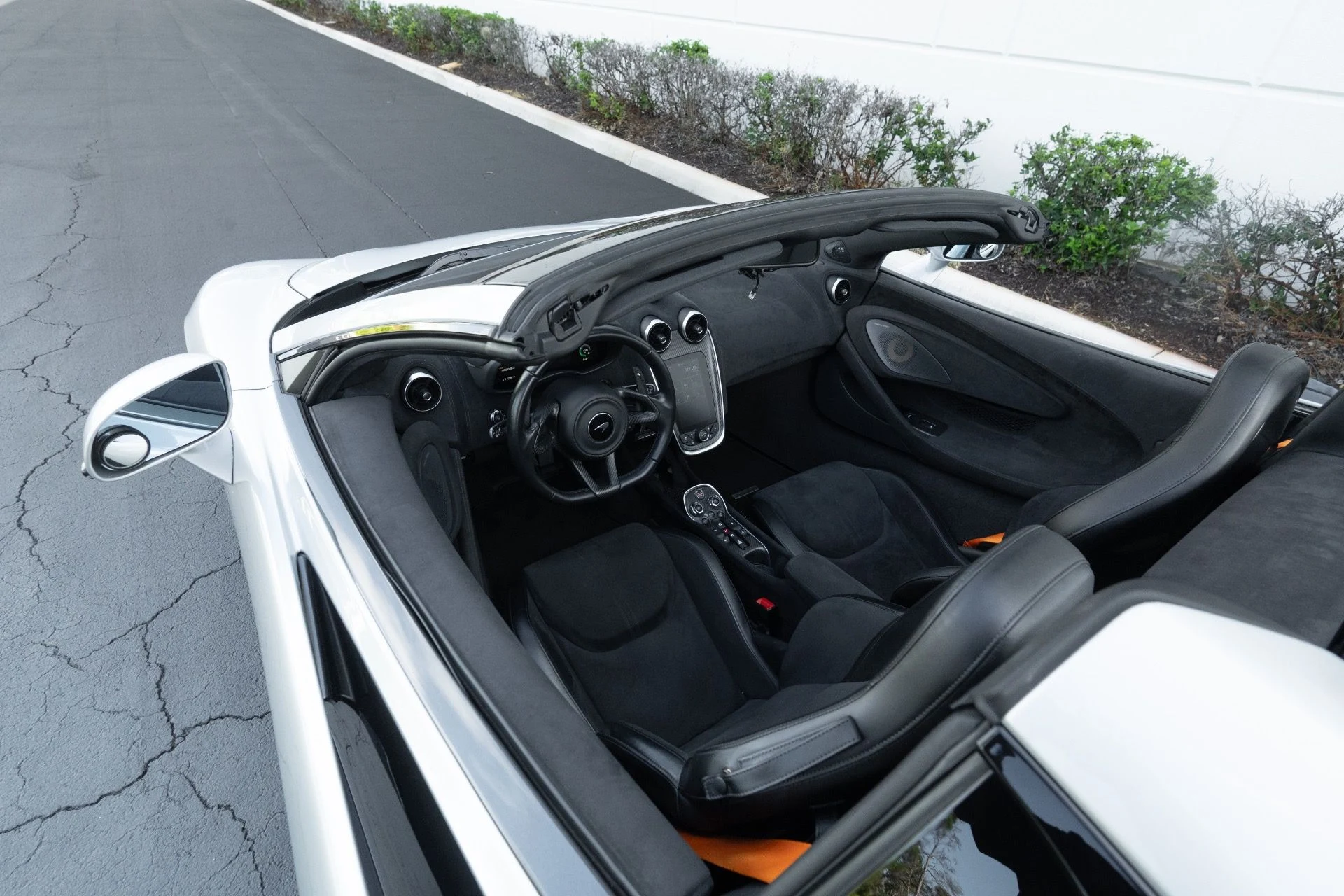 mph007_3654069997_Used_2020_Mc_Laren_600_LT_Spider_1759250261_2bac1ac96b