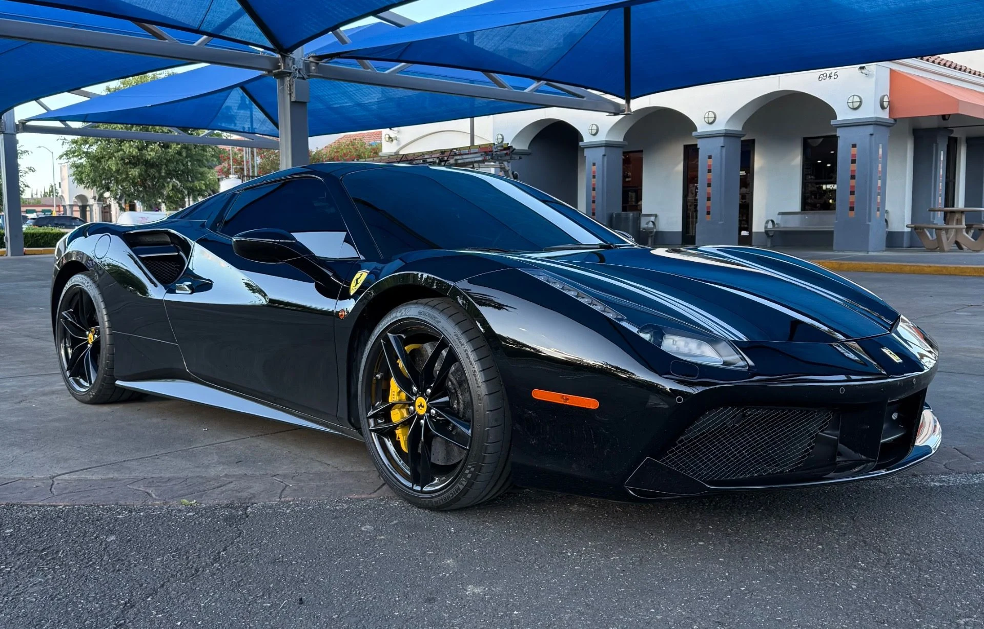 mph007_3658761990_Used_2018_Ferrari_488_Spider_1776269568_d5d0c62f14