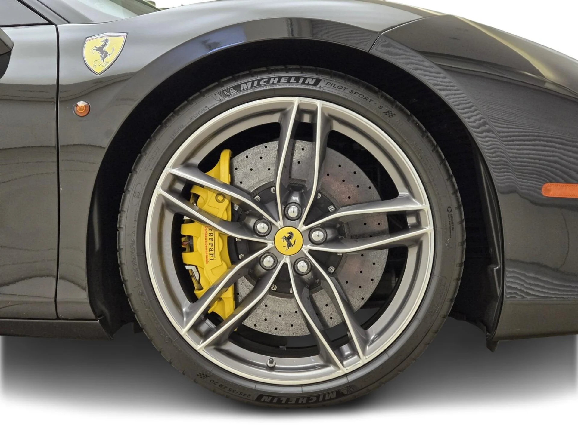 mph007_3667418311_Used_2017_Ferrari_488_GTB_1755757636_9f75eb46f0