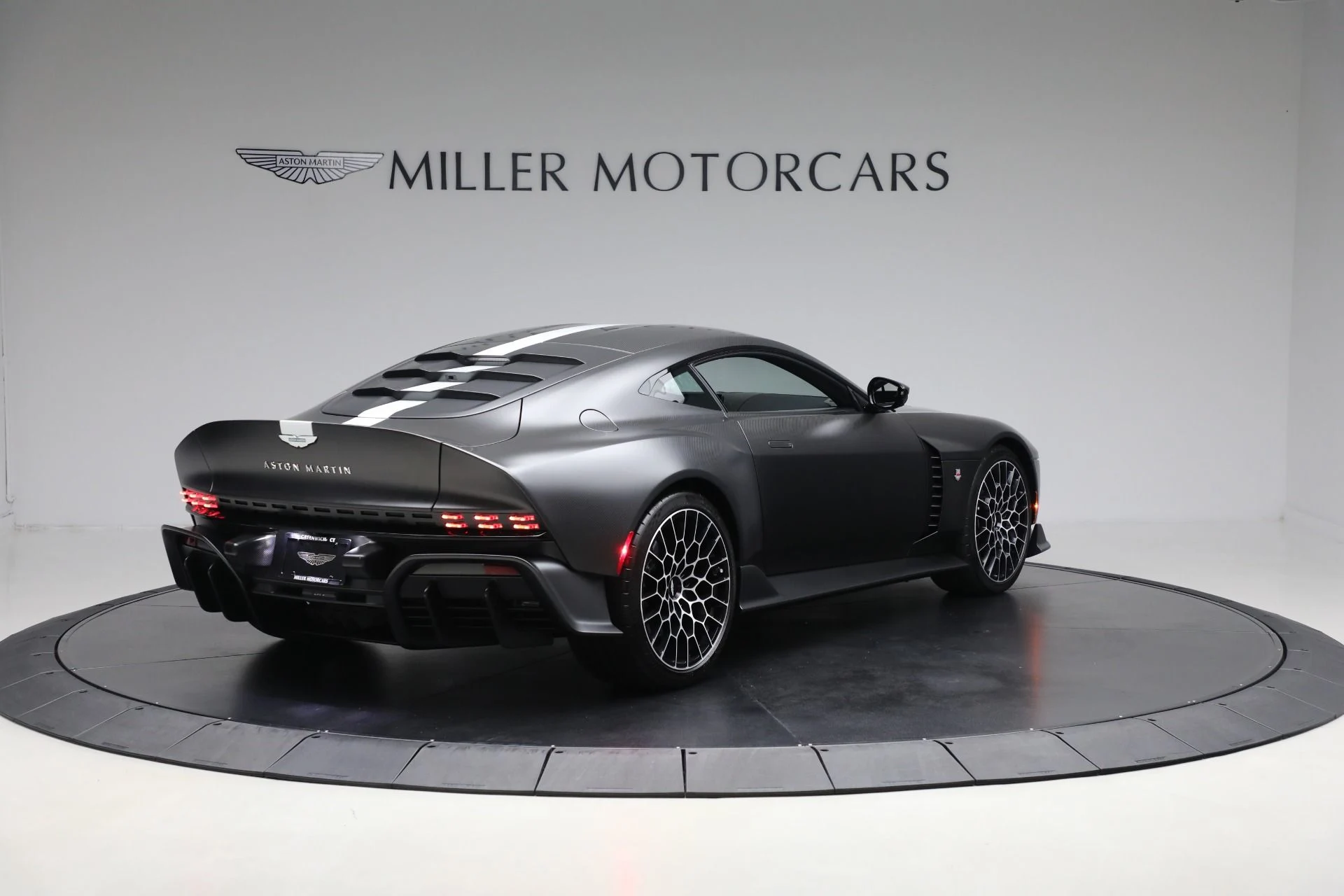mph007_3673781873_New_2024_Aston_Martin_Valour_a0f317830b