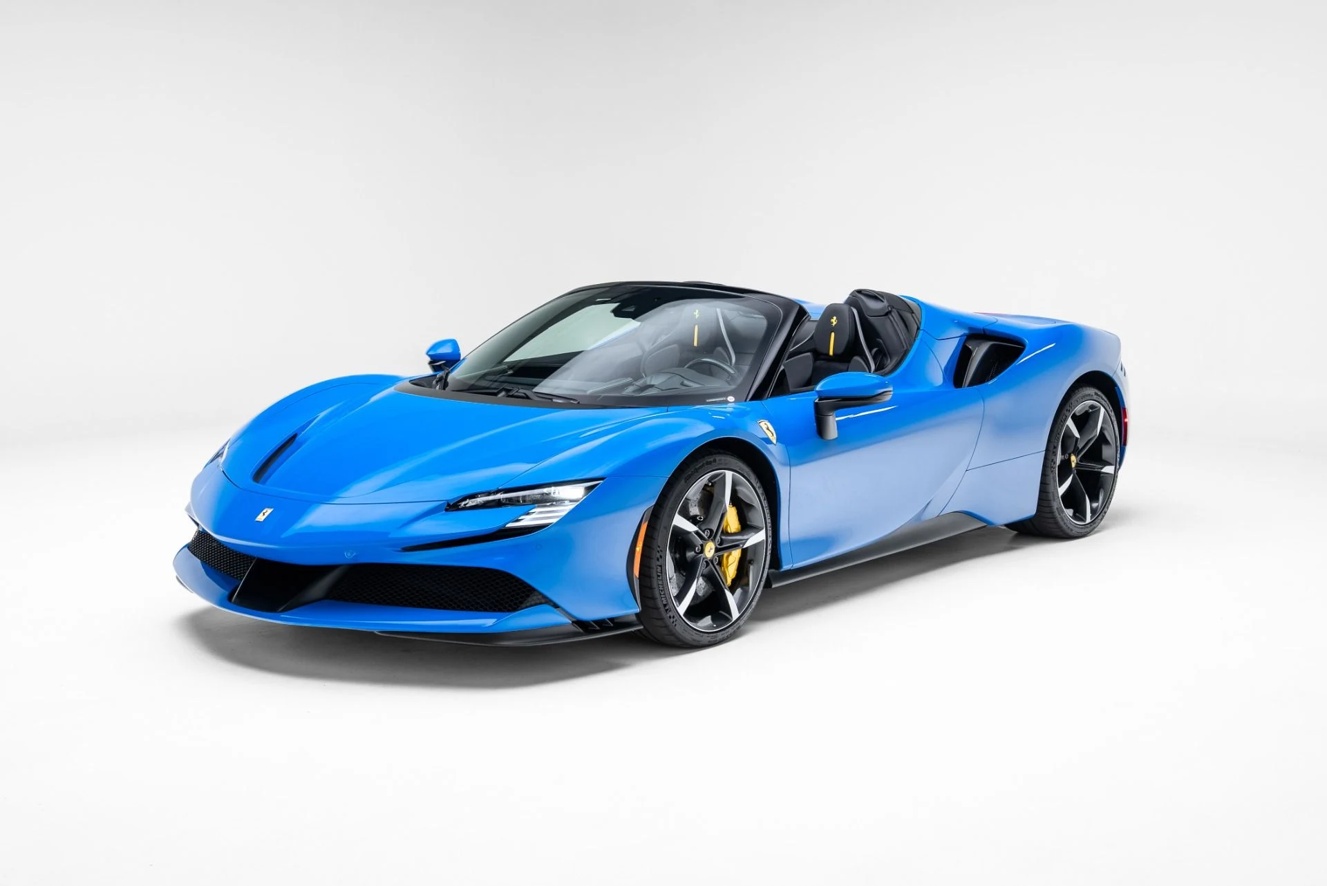 mph007_3676466347_Used_2024_Ferrari_SF_90_Spider_1772738738_ebc5c22772