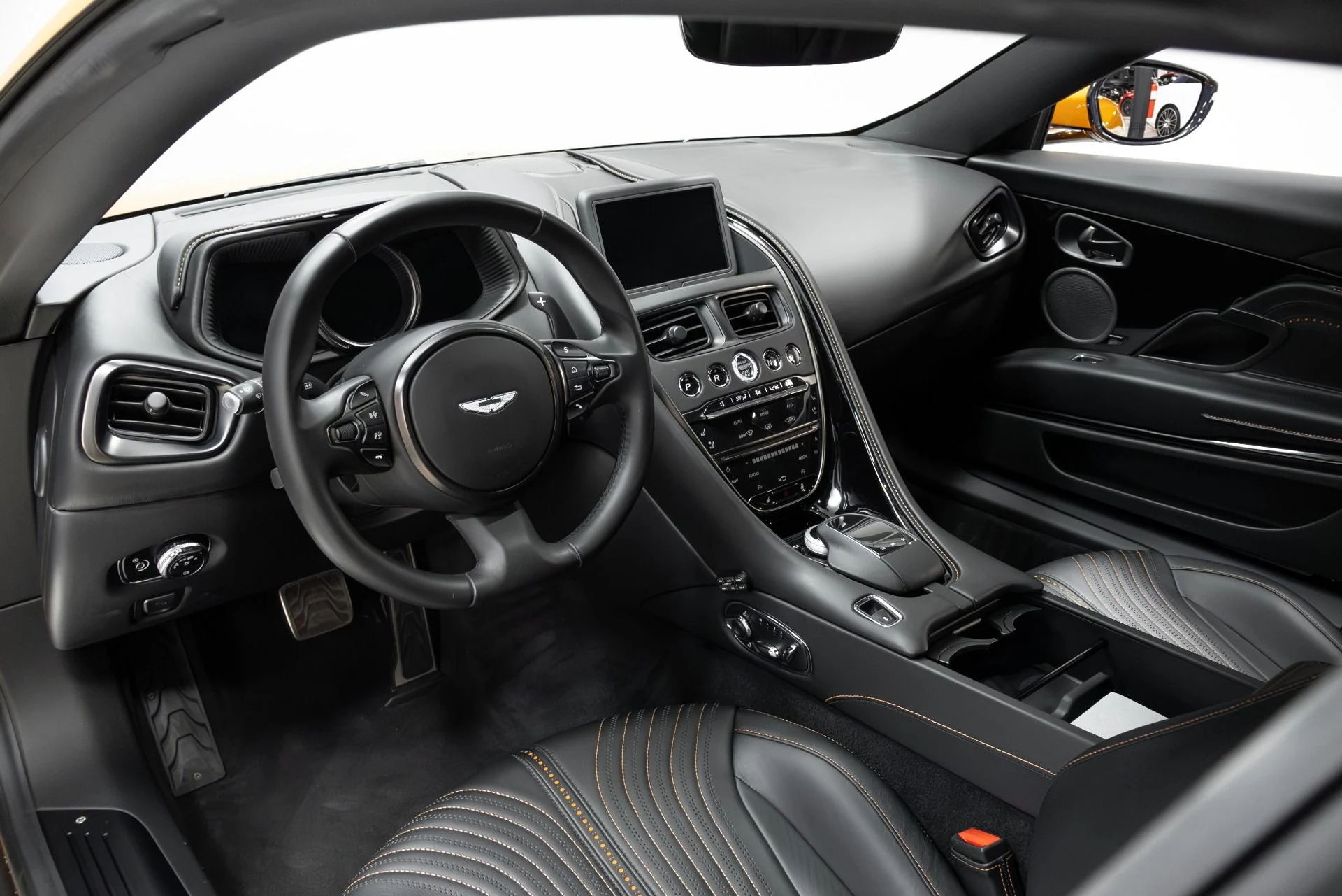 mph007_3681245551_Used_2018_Aston_Martin_DB_11_1761056819_83eb05c4d9