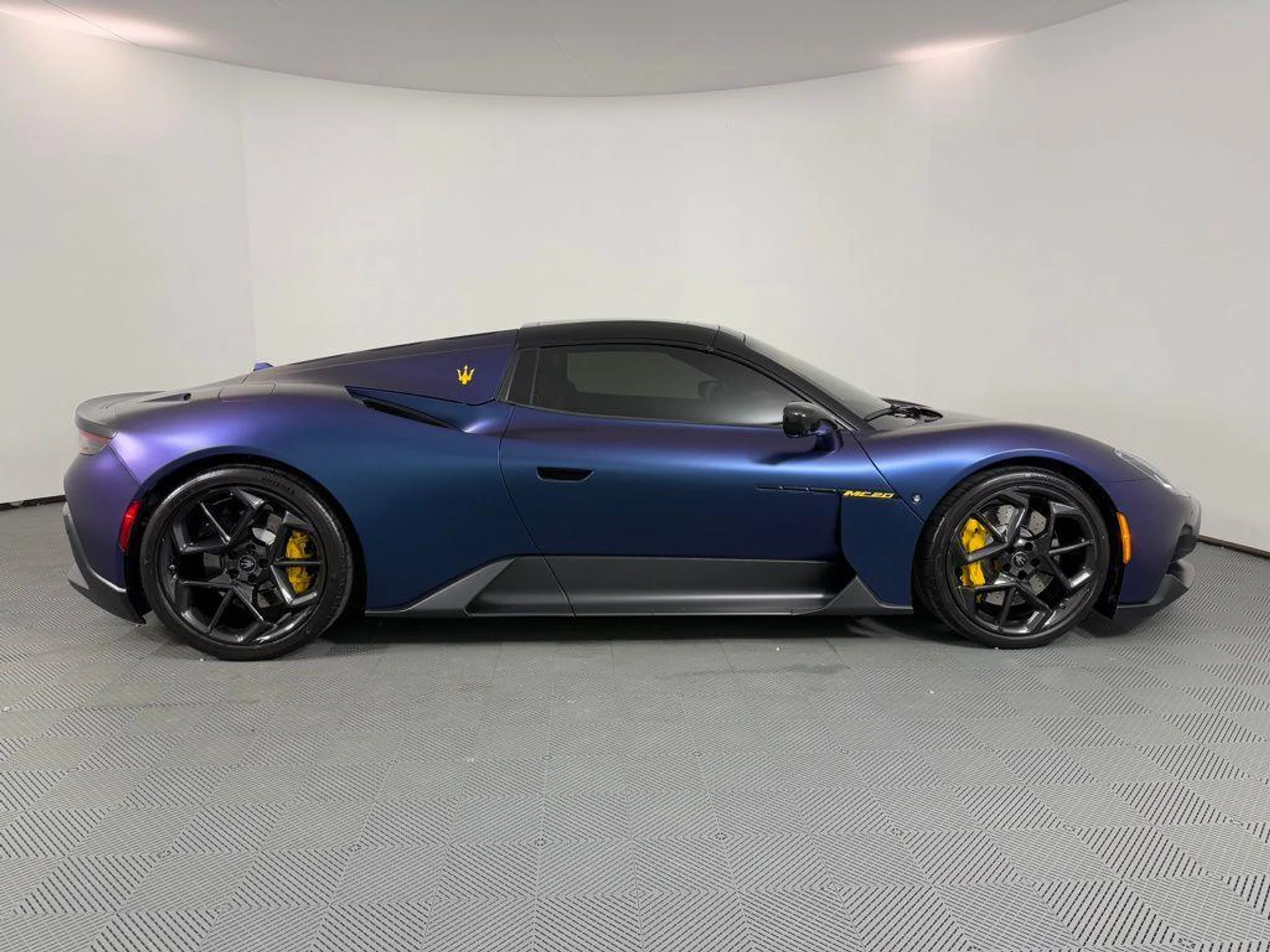 mph007_3684146492_Hb_AY_Zl_MD_39x_B_Us_L_DU_Ueh_XBL_2_B4_2e48bca51a