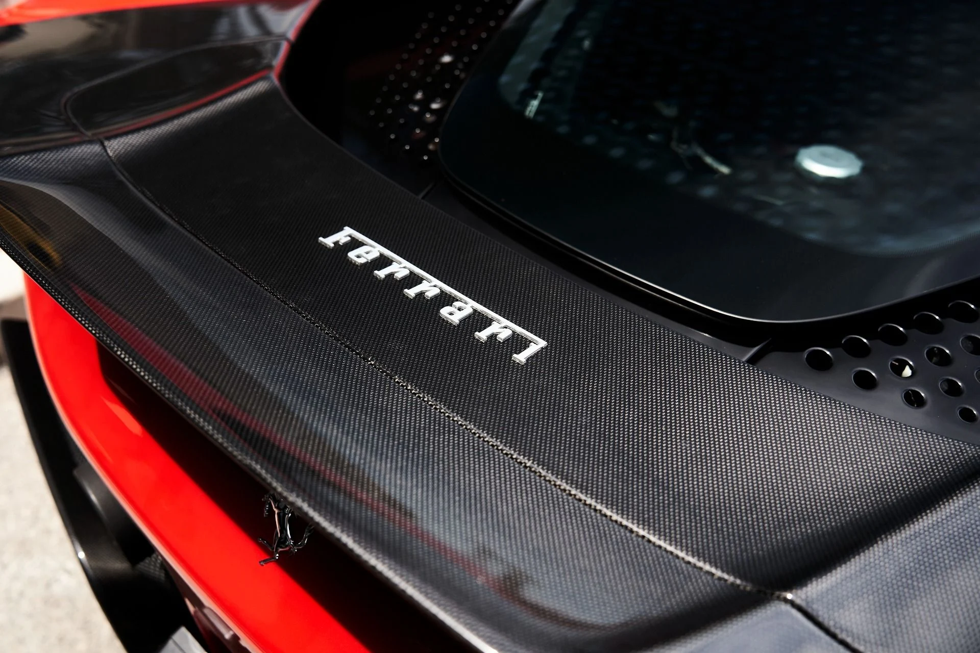 mph007_3689713803_Used_2021_Ferrari_SF_90_Stradale_Base_1690065586_fbd2dc4953