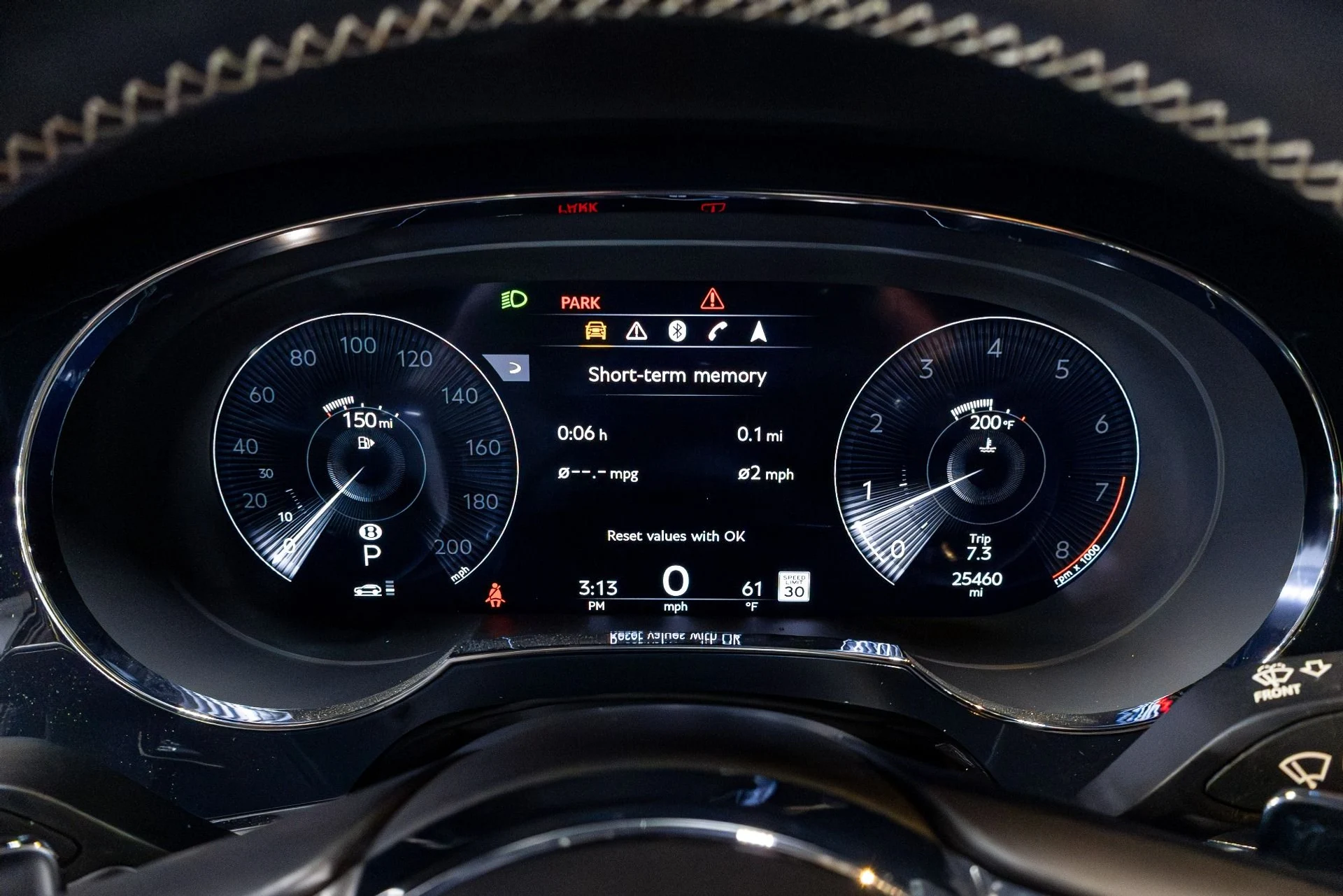 mph007_3690889073_Used_2021_Bentley_Bentayga_V8_1775865937_5b7bc56dca