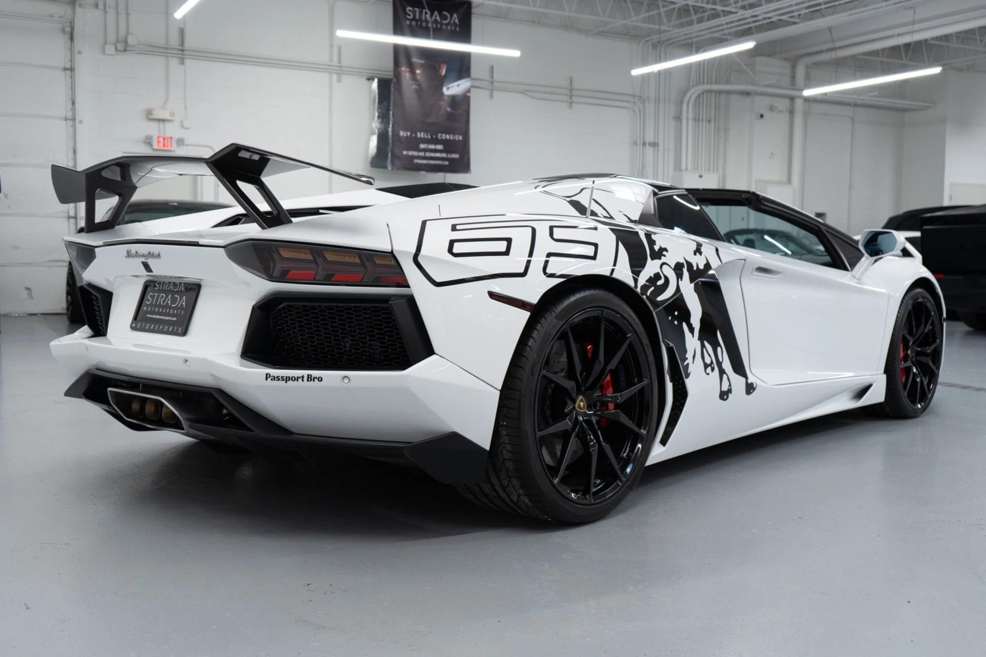 mph007_369238519_Used_2015_Lamborghini_Aventador_LP_700_4_1765230650_01720fc119