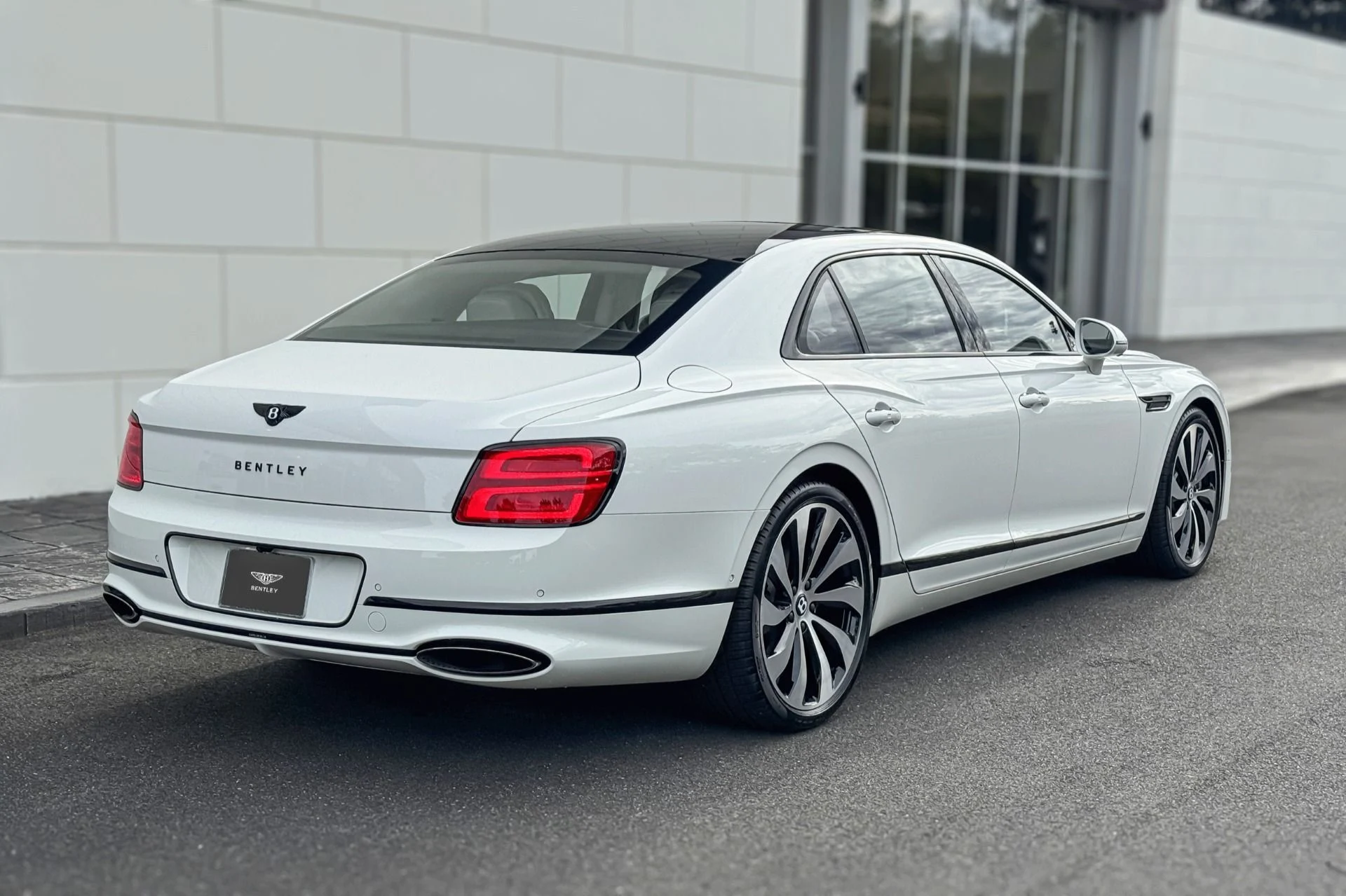 mph007_3702682800_New_2026_Bentley_Flying_Spur_1760534318_a5dc6883e7
