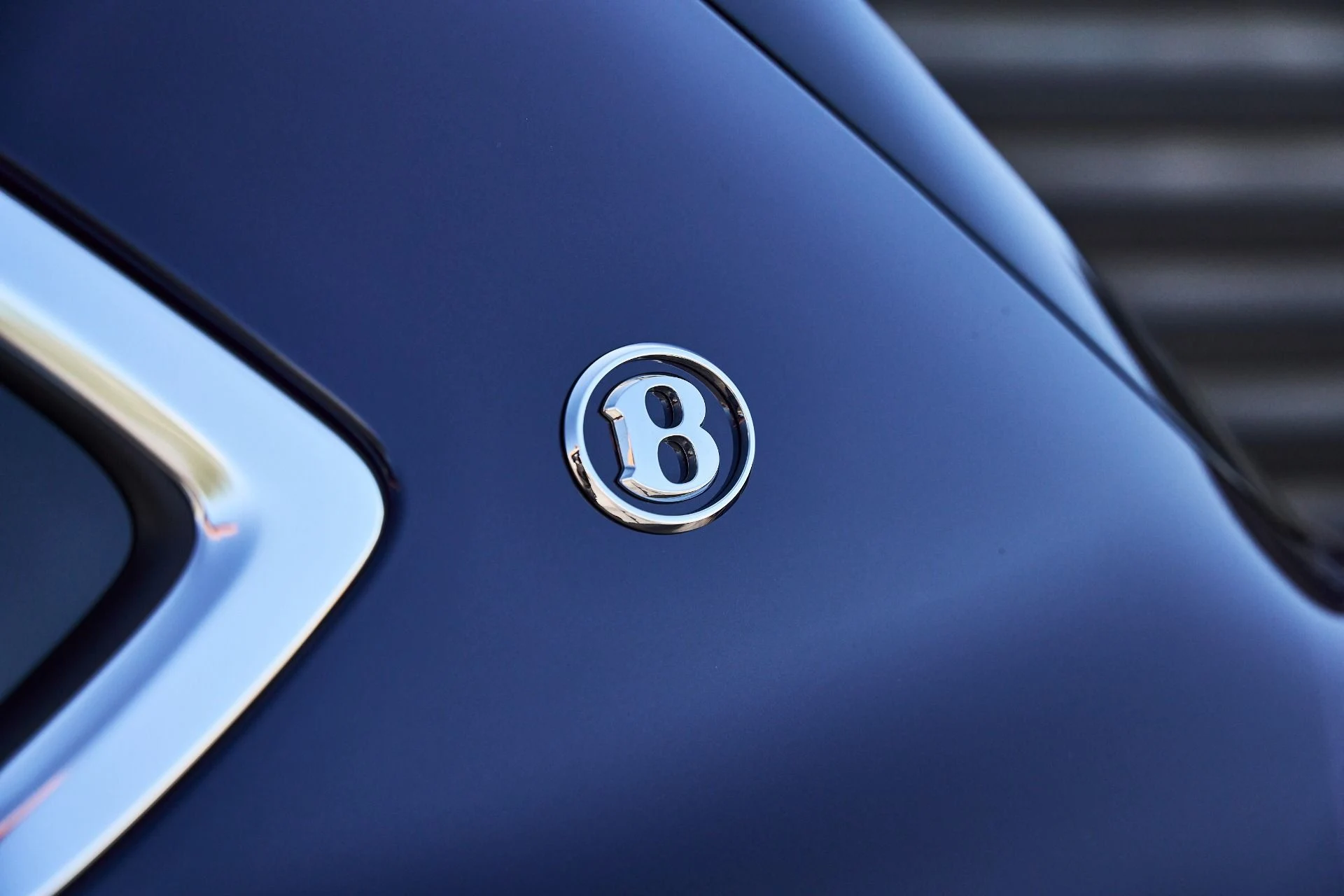mph007_3708276736_Used_2025_Bentley_Bentayga_EWB_1780709348_f7a02e5e54