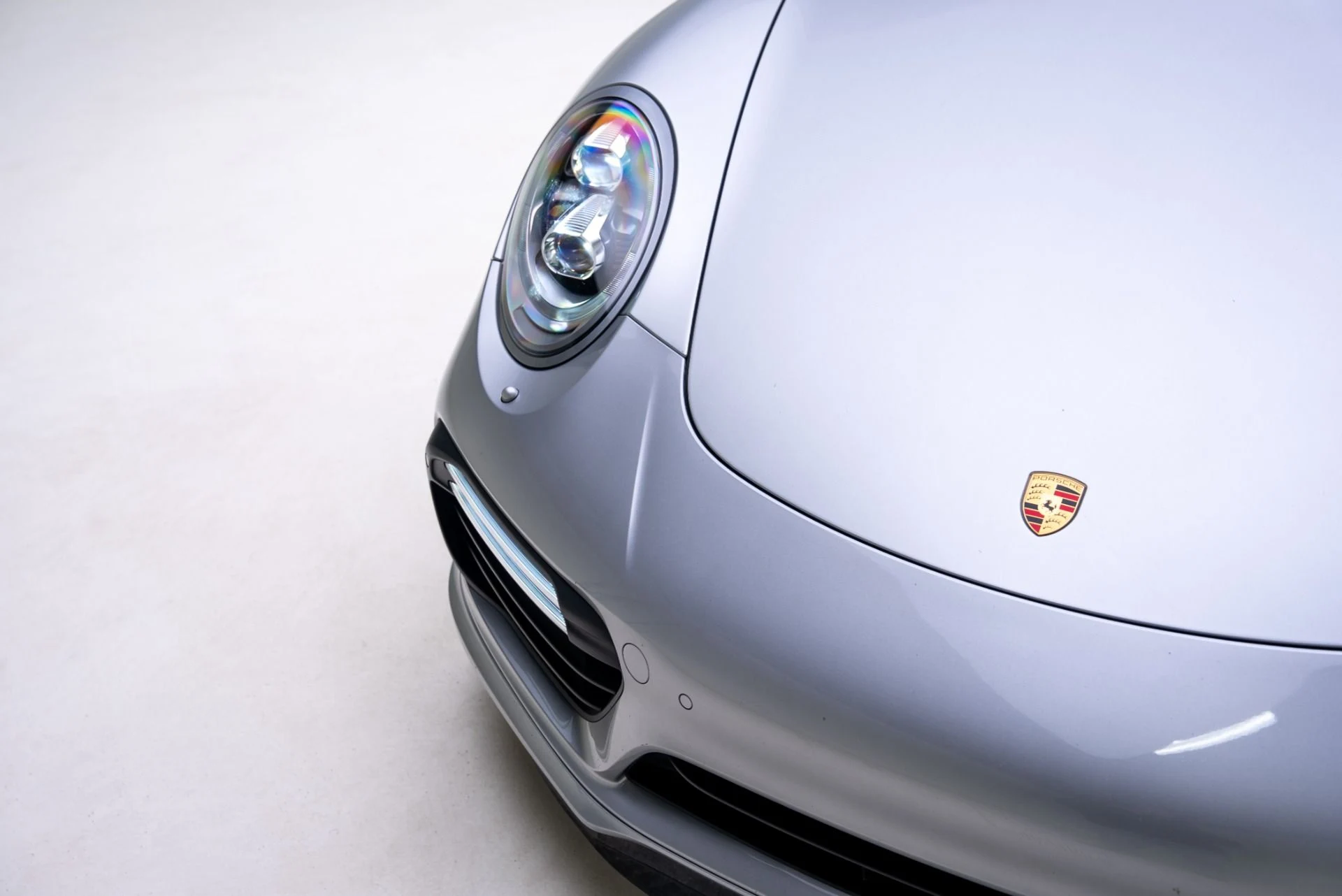 mph007_3711138797_Used_2018_Porsche_911_Turbo_S_1769029746_e6874df5e2