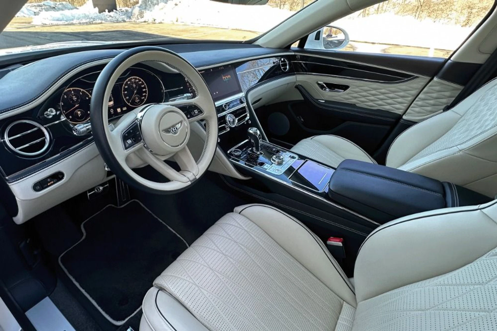 mph007_3714837978_Used_2021_Bentley_Flying_Spur_V8_Base_1770376161_e0a0f123e8