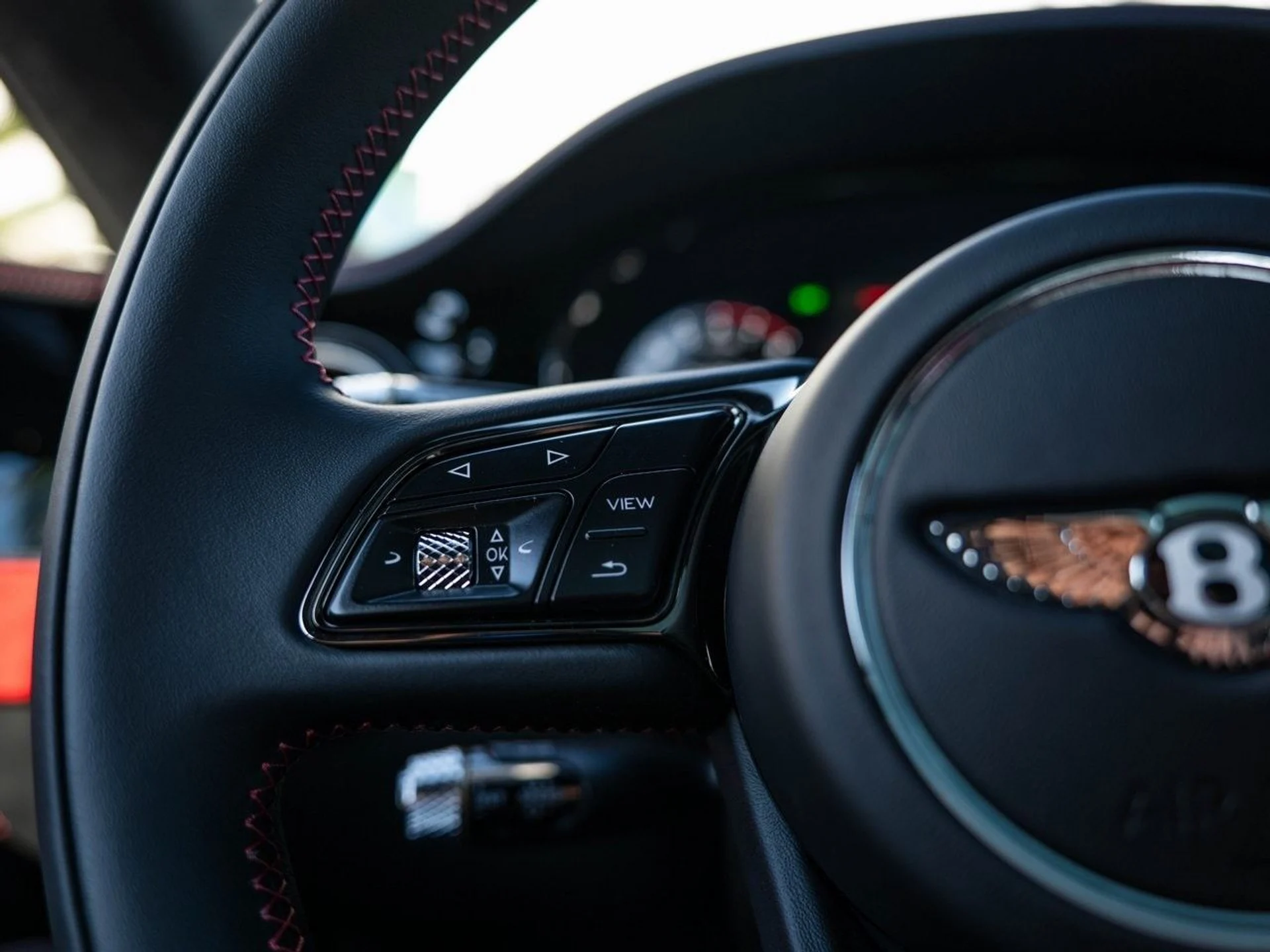 mph007_3717819896_dec652597bdc277ffb54fca13a048198x_bde796f155