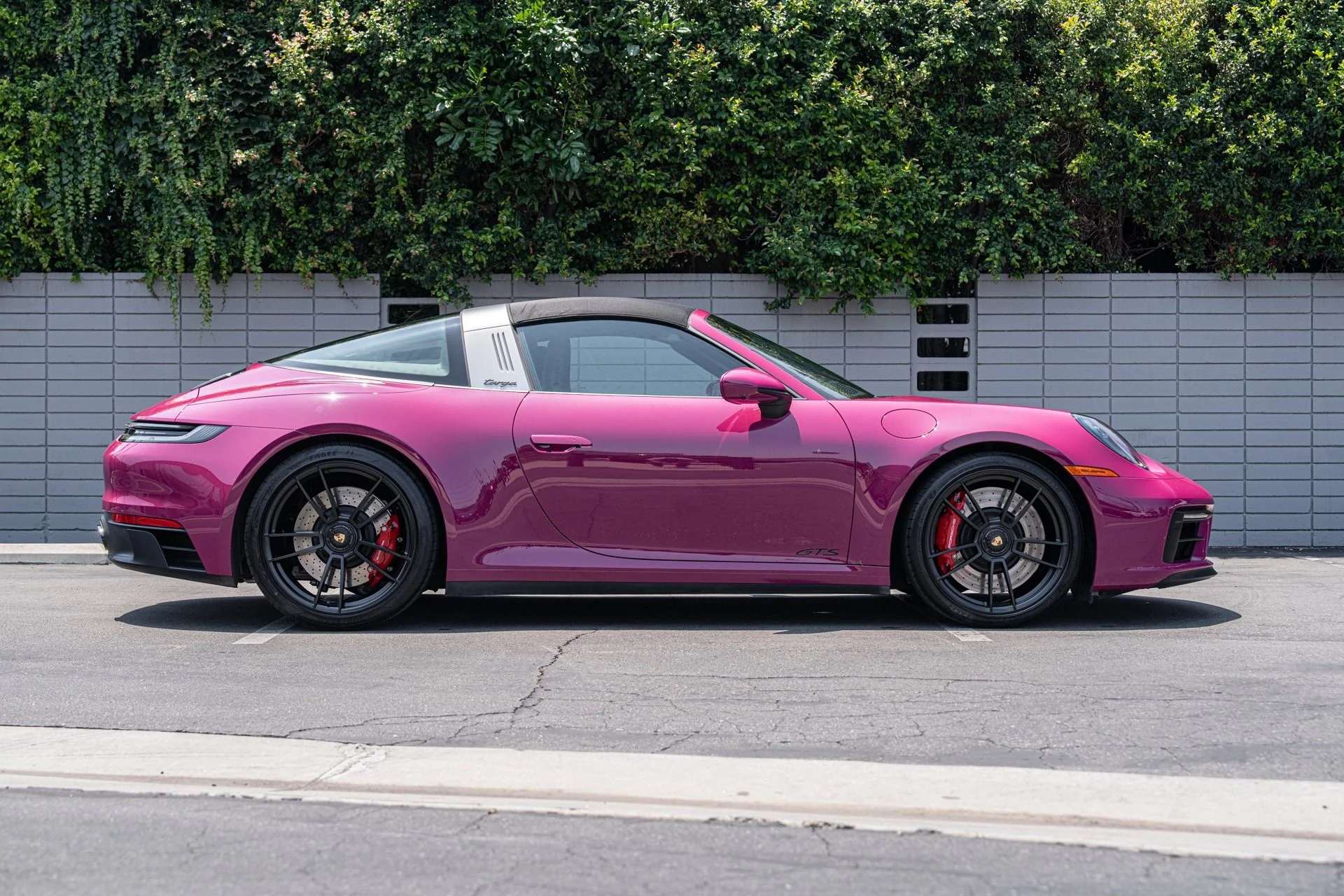 mph007_3725270045_Used_2024_Porsche_911_Targa_4_GTS_1752606780_69a1eeb5d8