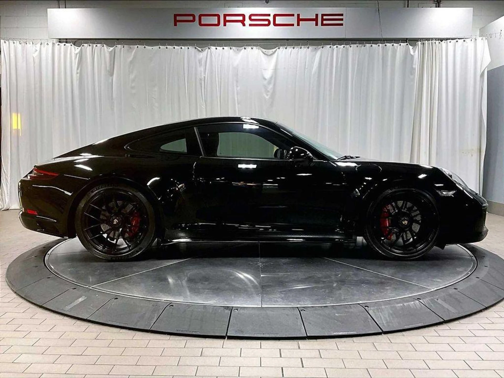 mph007_3730757837_2v_R0_Q_Earu_Mh_GHS_1_N6tgic8_Ph_Hfw_82ff26aaf5