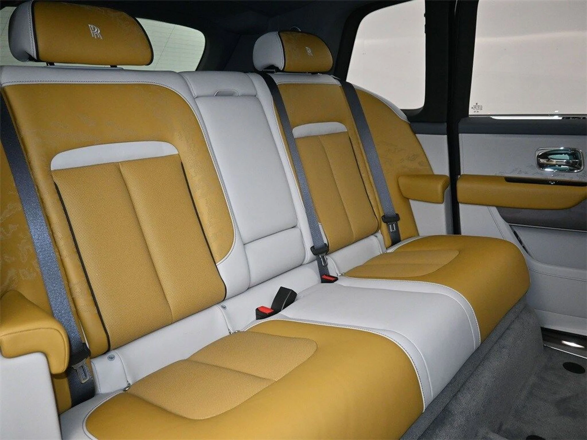 mph007_3735854019_1c35d6b1653afb455de973b113ebe043x_783040654d