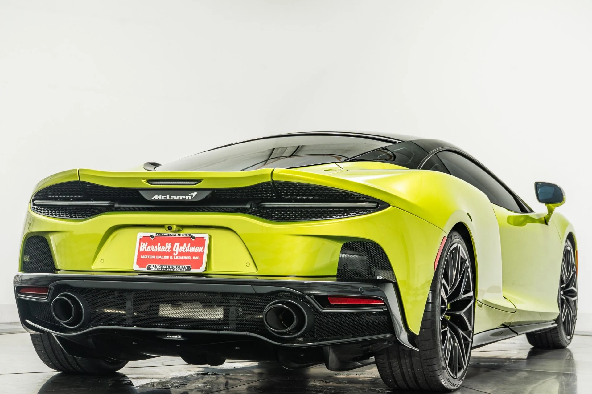 mph007_3737081160_Used_2023_Mc_Laren_GT_Luxe_1755025490_74e9f63352