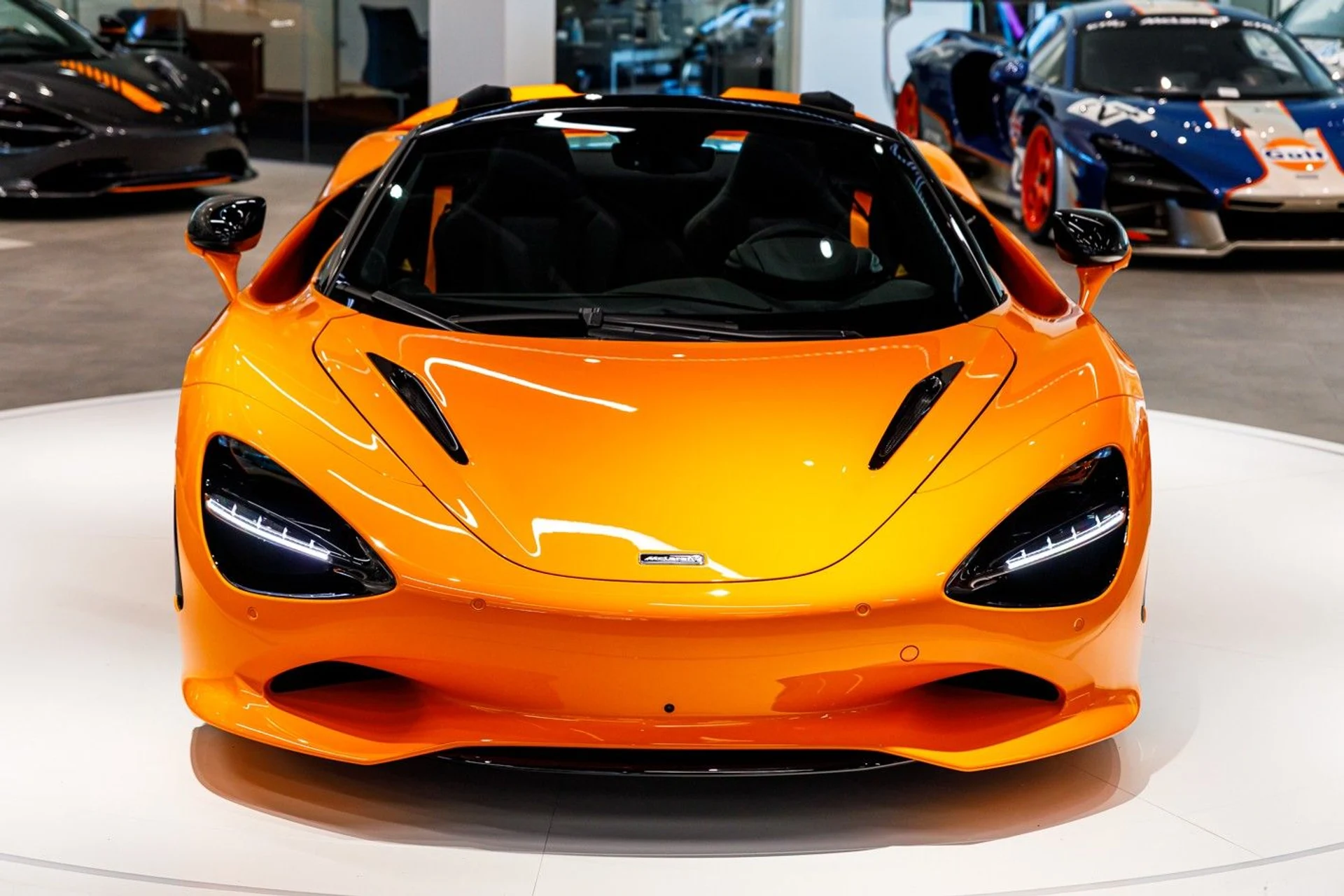 mph007_3745391081_651_p8_l_1e51109793