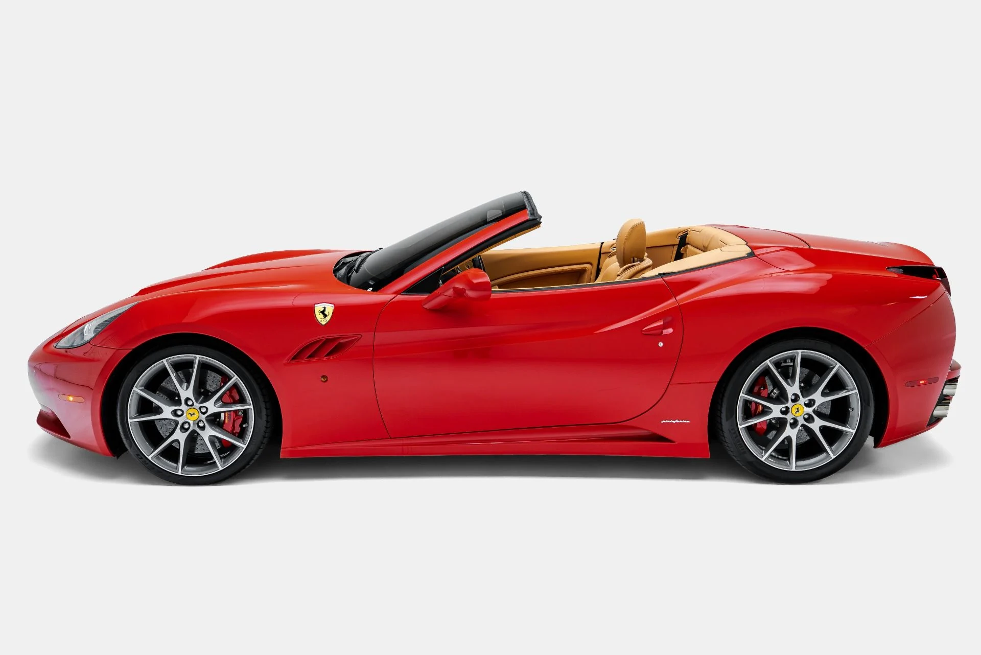 mph007_375040929_Used_2011_Ferrari_California_1793140812_f4ab77ed3d