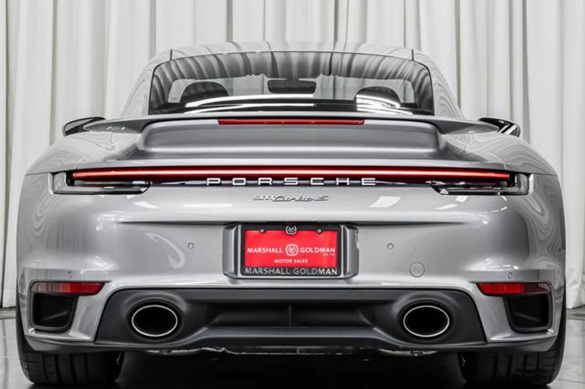 mph007_3758183879_vra_Tt_R6_Q_Eu_Bks_D0_Qb_K3_Bue_MO_9_Q_69e6882c1c