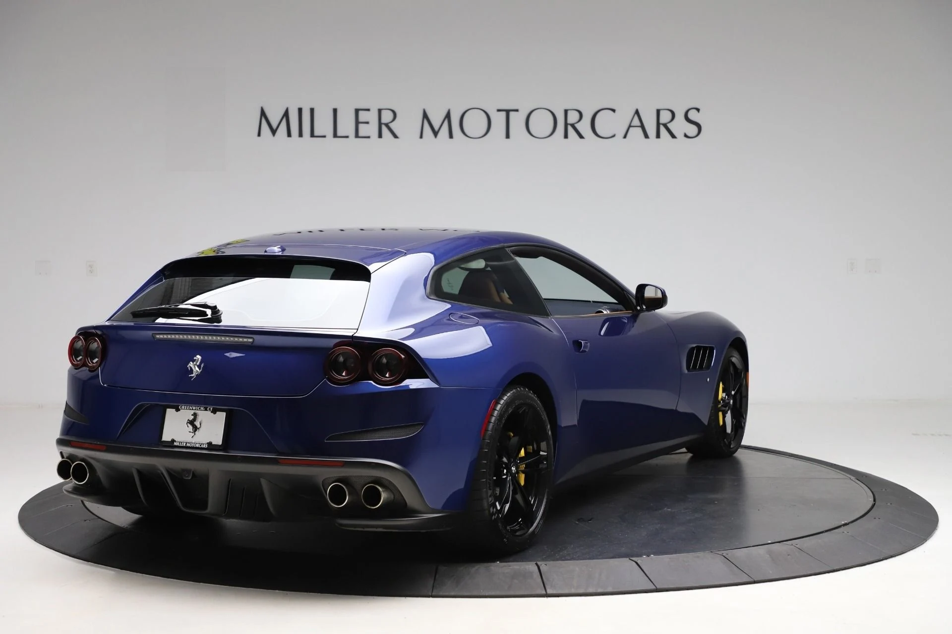 mph007_3768232177_Used_2017_Ferrari_GTC_4_Lusso_1747161602_74ce0ddd34