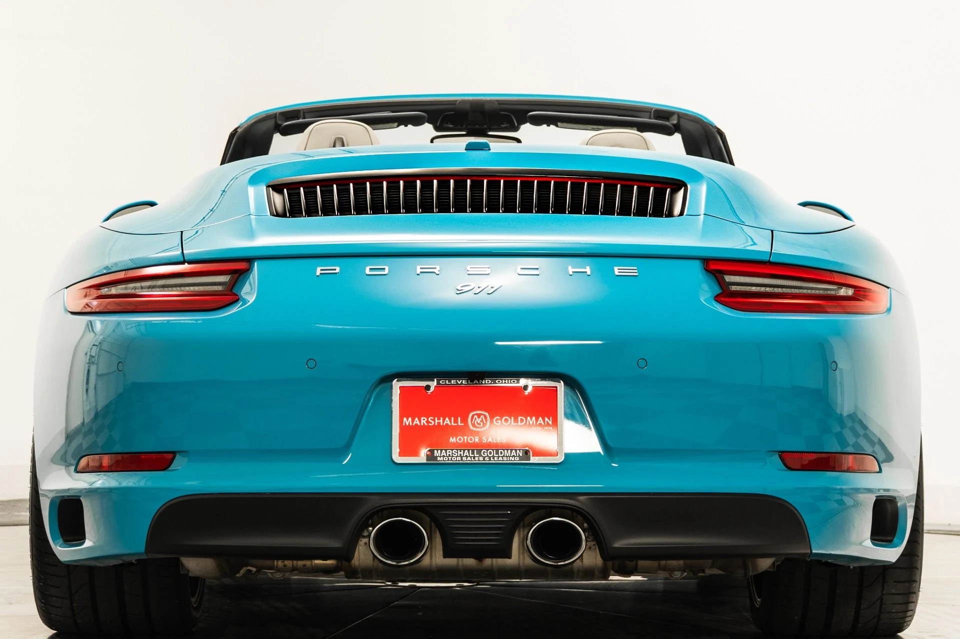 mph007_3768636371_Used_2017_Porsche_911_Carrera_Cabriolet_1757434359_94c74fa9b0