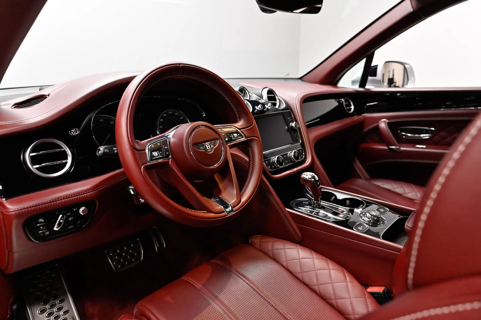 mph007_3769763452_Used_2019_Bentley_Bentayga_V8_1790790917_8b841edf0e