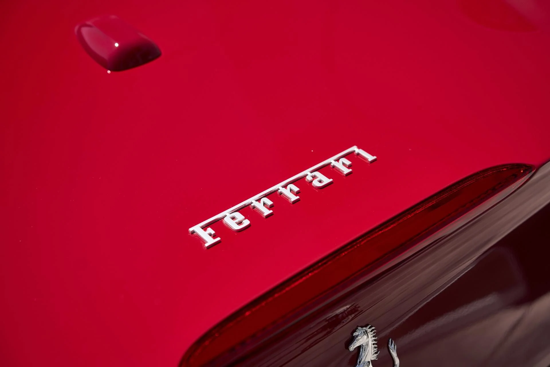 mph007_3770105540_Used_2022_Ferrari_Portofino_Base_1752263914_872e28b3e5