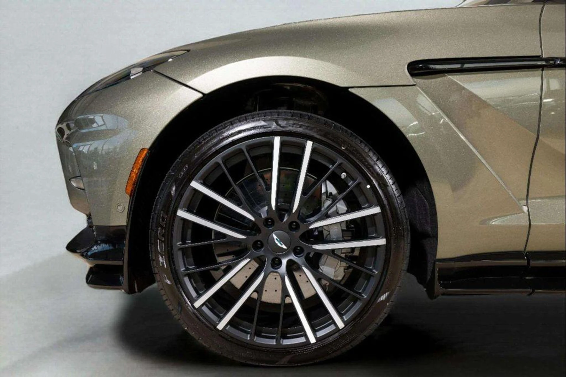 mph007_3770561655_Aa_Y7t_C7_OW_5hr_ZQ_Ui_A5_Vb7g_AQG_6_E_8e9e3078a9