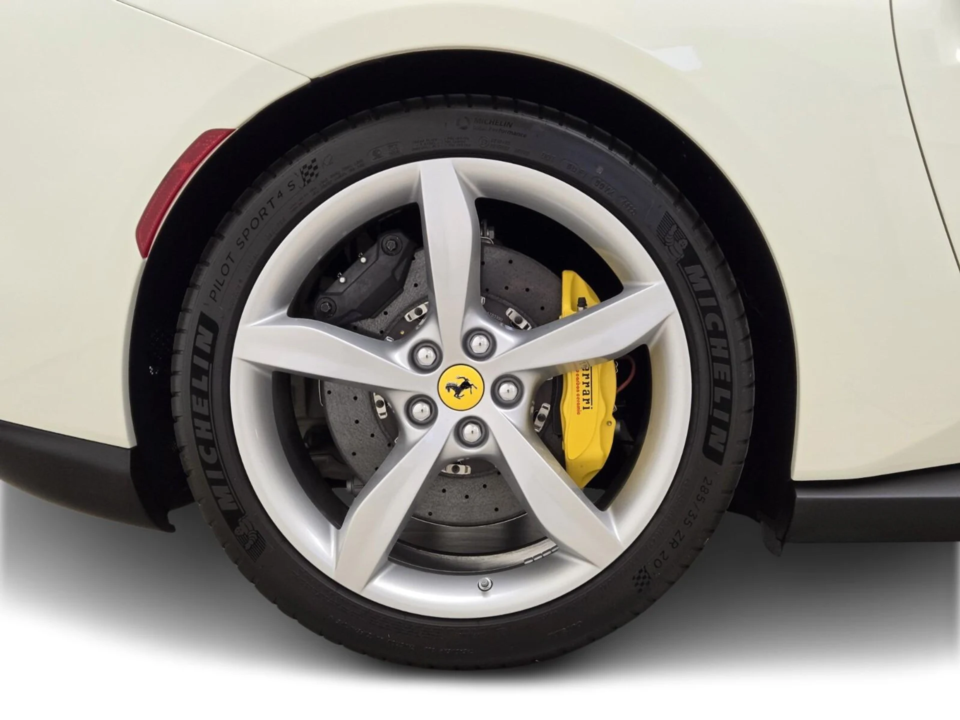 mph007_3774588040_Used_2023_Ferrari_Portofino_1757488862_d76046c453