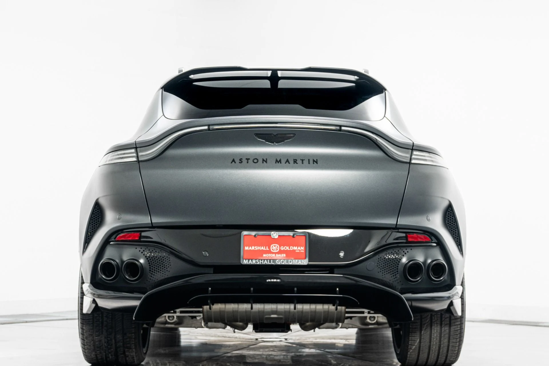 mph007_3784061170_Used_2025_Aston_Martin_DBX_707_23_Inch_Wheels_Factory_Matte_Paint_697_Horsepower_1774034712_c62581253f