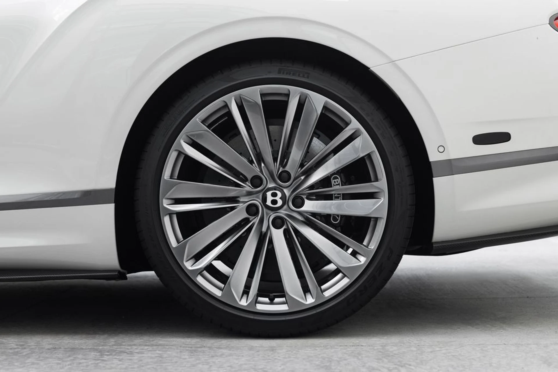 mph007_378459837_5b9523d24549b97eab81397d6b78f550x_e452e6f4af