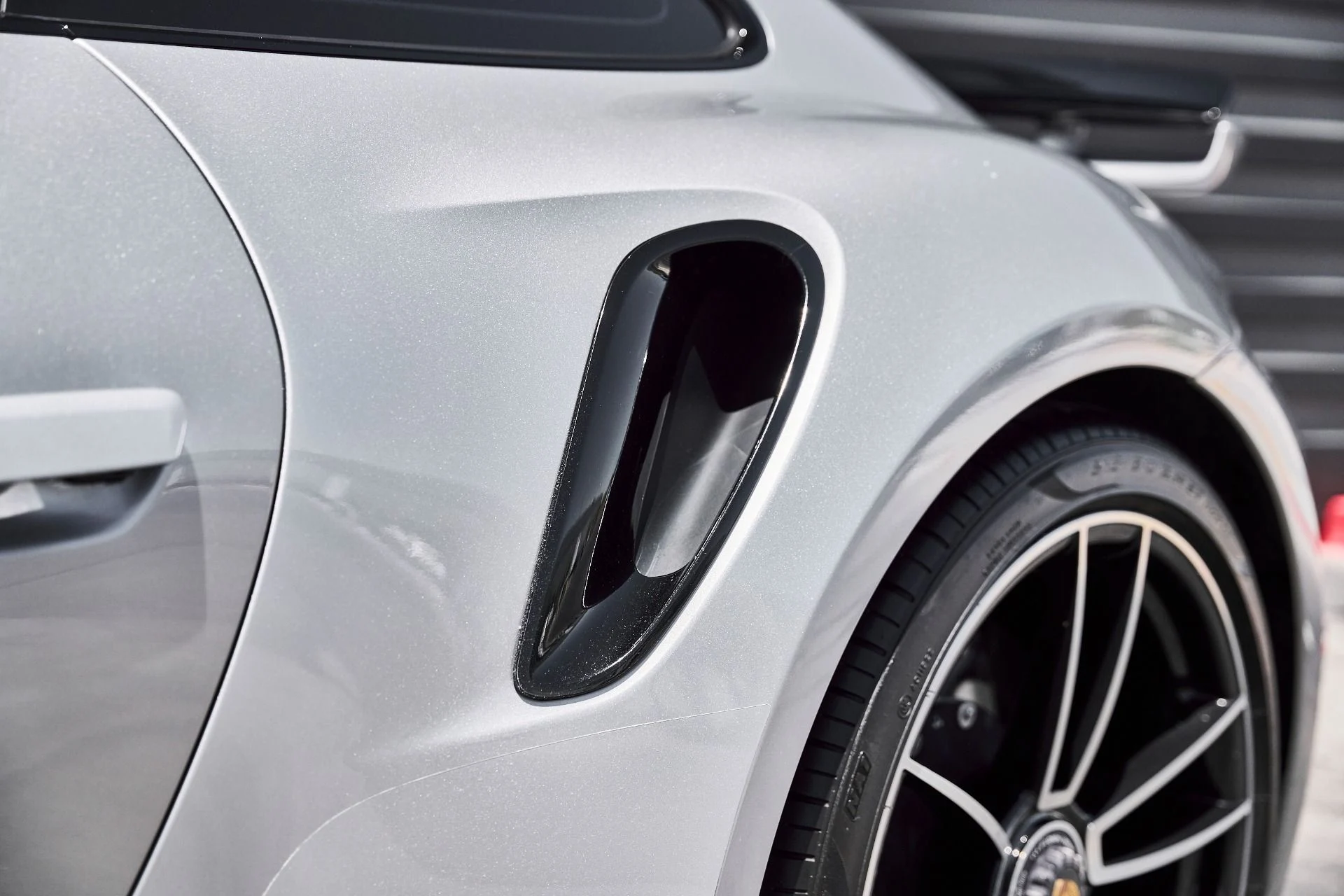 mph007_3787469868_Used_2021_Porsche_911_Turbo_S_1780968305_4168447d5b