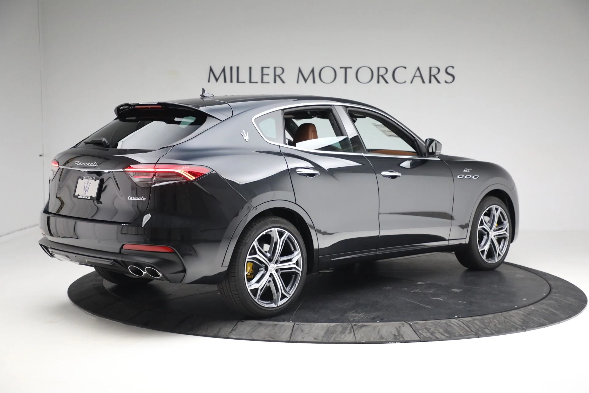 mph007_3793558175_Used_2022_Maserati_Levante_GT_1667856559_39f0f86dea