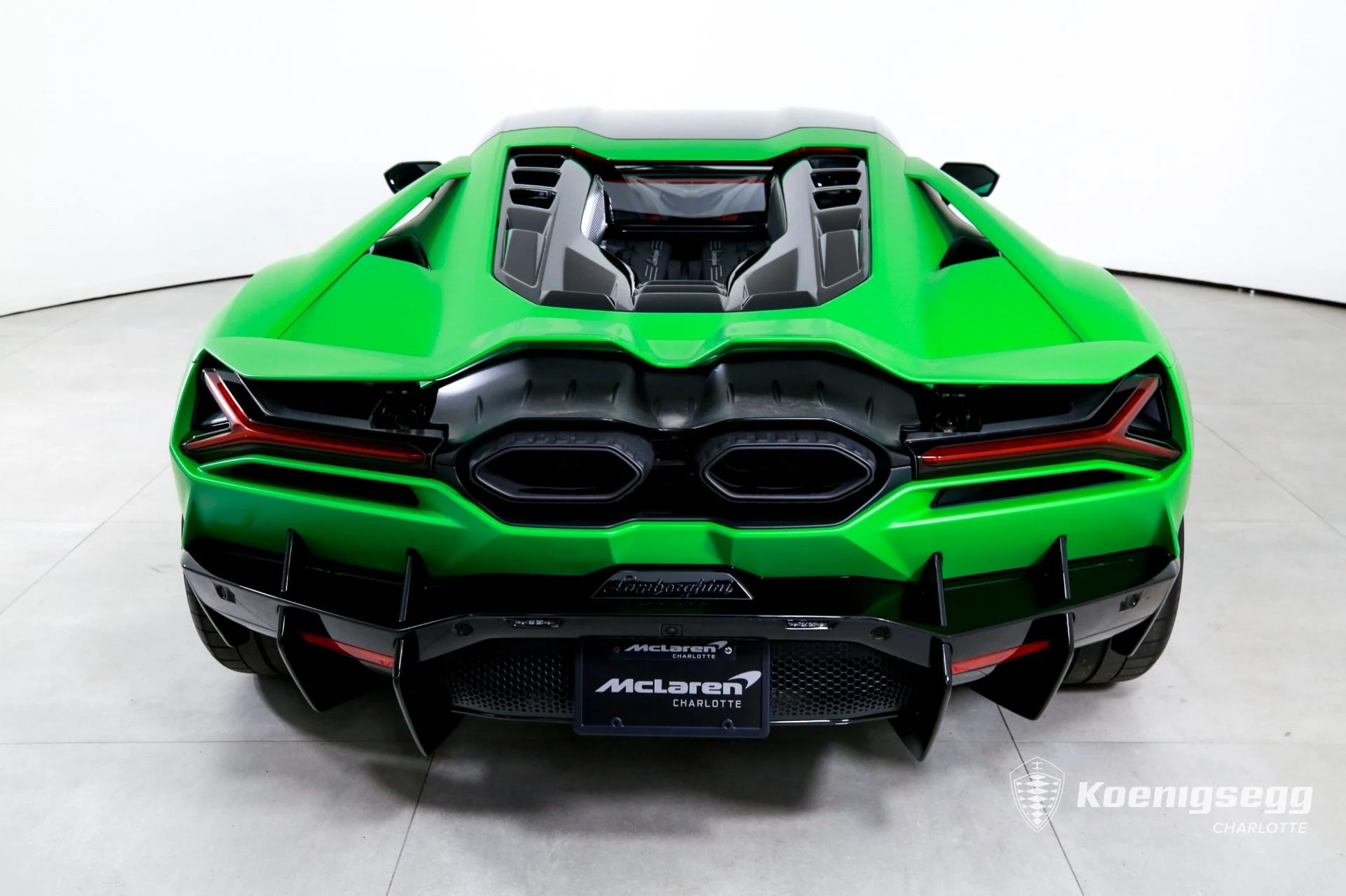 mph007_3798958324_Used_2024_Lamborghini_Revuelto_1774640999_d3d24dc98e