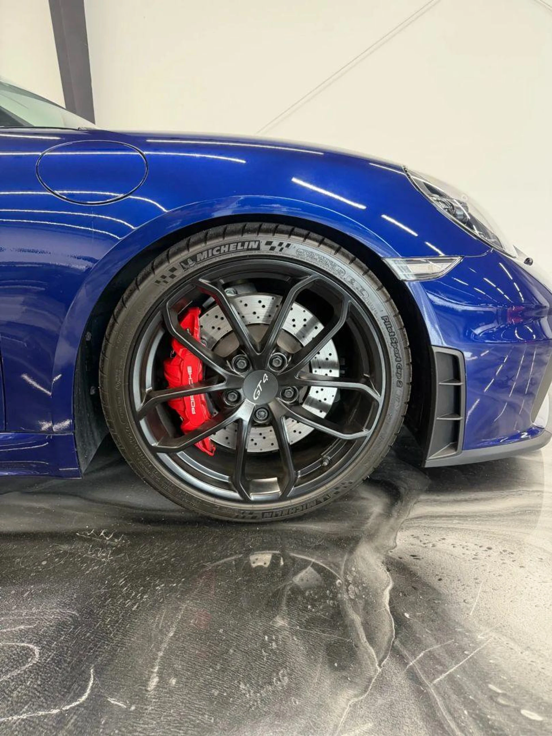 mph007_3813637695_Used_2020_Porsche_718_Cayman_GT_4_Coupe_2_D_1788539728_7bd34aa99e