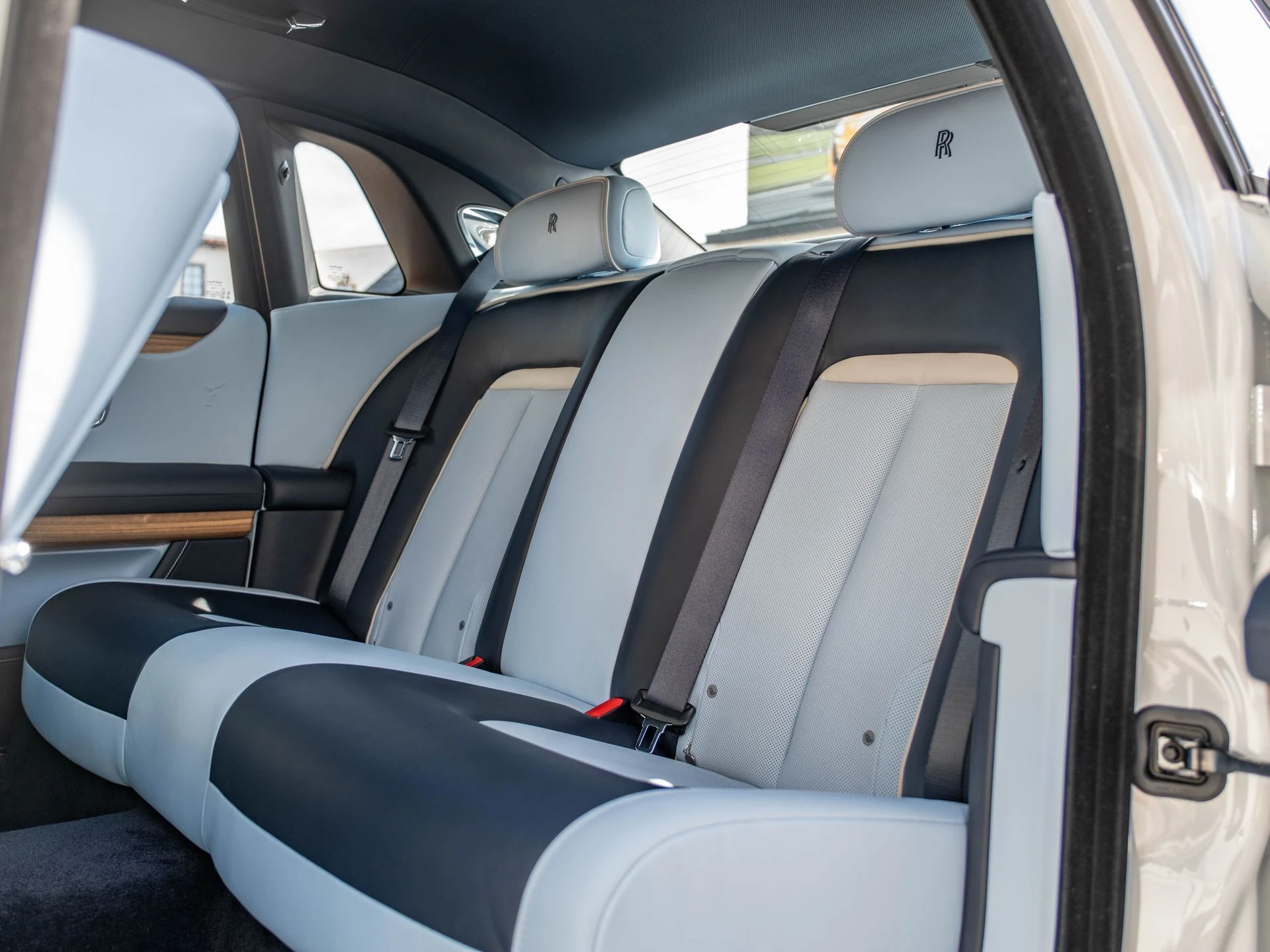 mph007_3819195238_8cca93586132347b91b93ad976ee5ef0x_480df87b3e