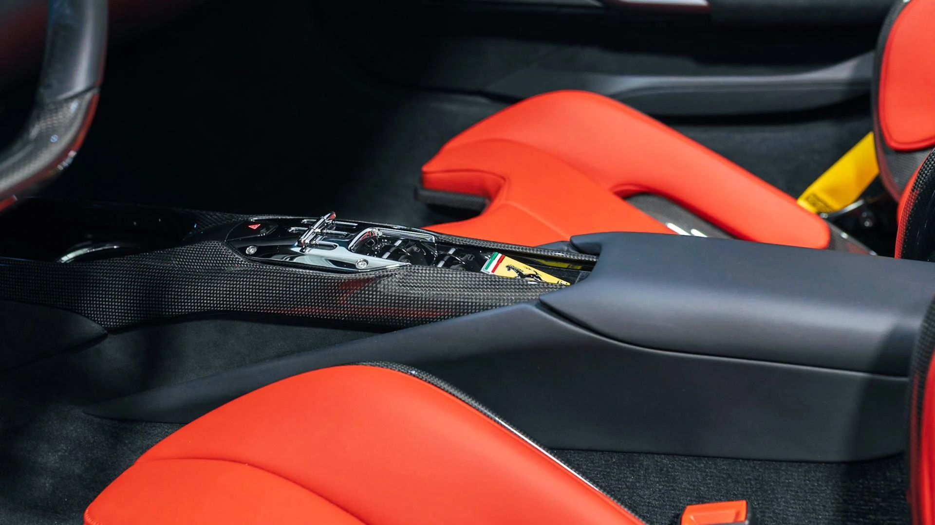 mph007_3821669638_Used_2025_Ferrari_296_GTS_Base_1787918400_69264e732f