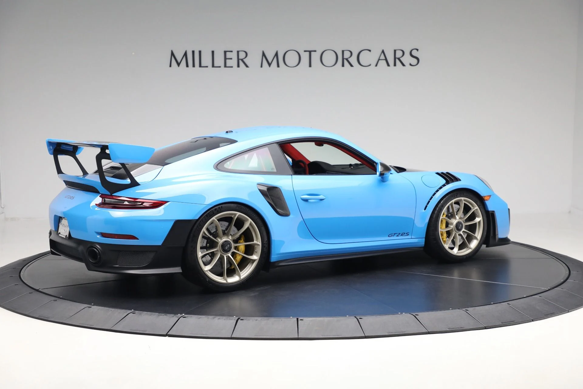mph007_3832760810_Used_2018_Porsche_911_GT_2_RS_da7f676108