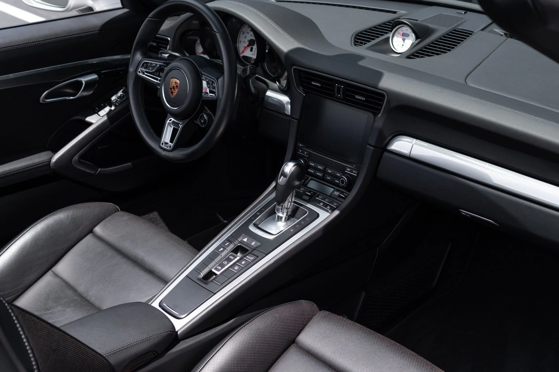 mph007_3835235516_Used_2019_Porsche_911_Turbo_1775252644_0ff72a0a6e