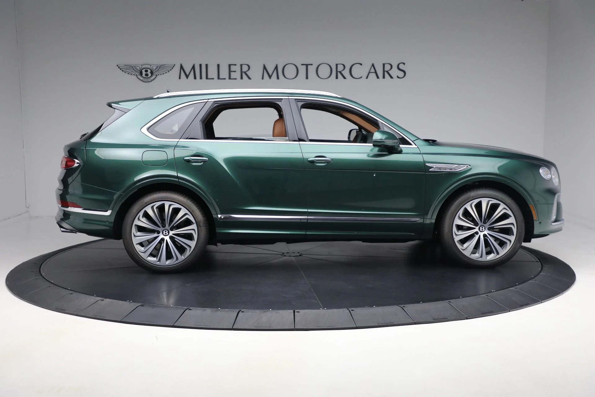 mph007_3854575791_New_2025_Bentley_Bentayga_Atelier_V8_7c815562bc