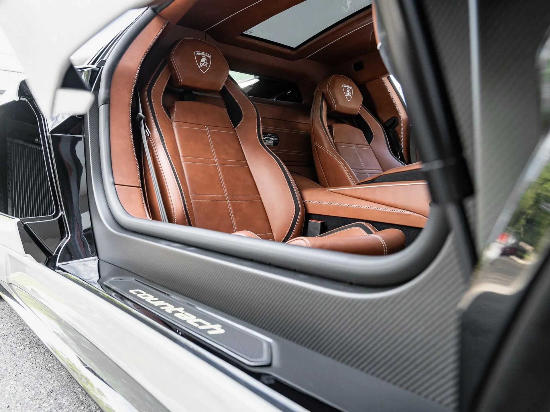 mph007_3860215121_Used_2022_Lamborghini_Countach_1764619667_46ebda00c6