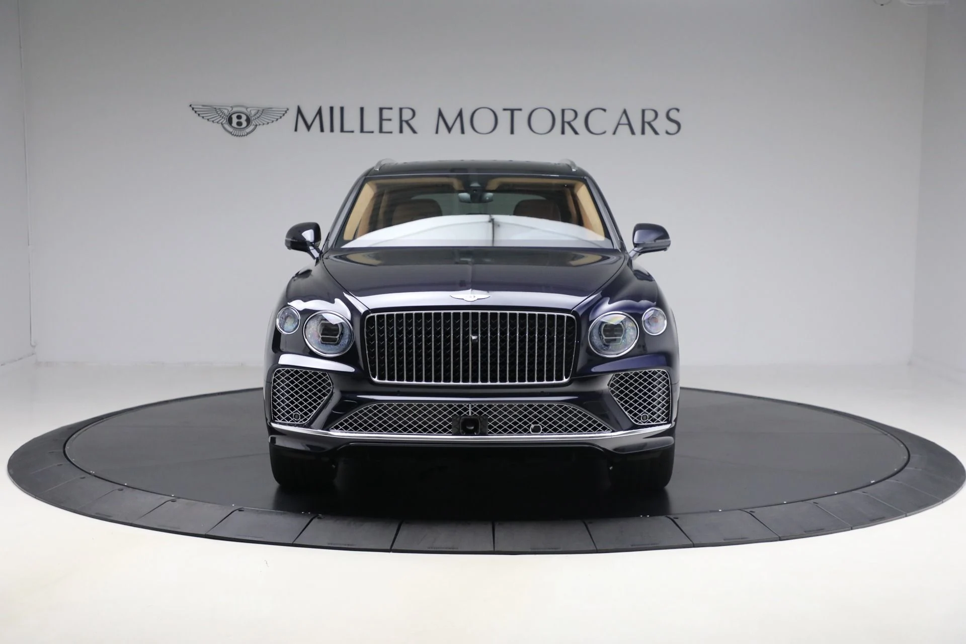 mph007_3864427357_New_2025_Bentley_Bentayga_Azure_V8_1762363264_5219a91c9c