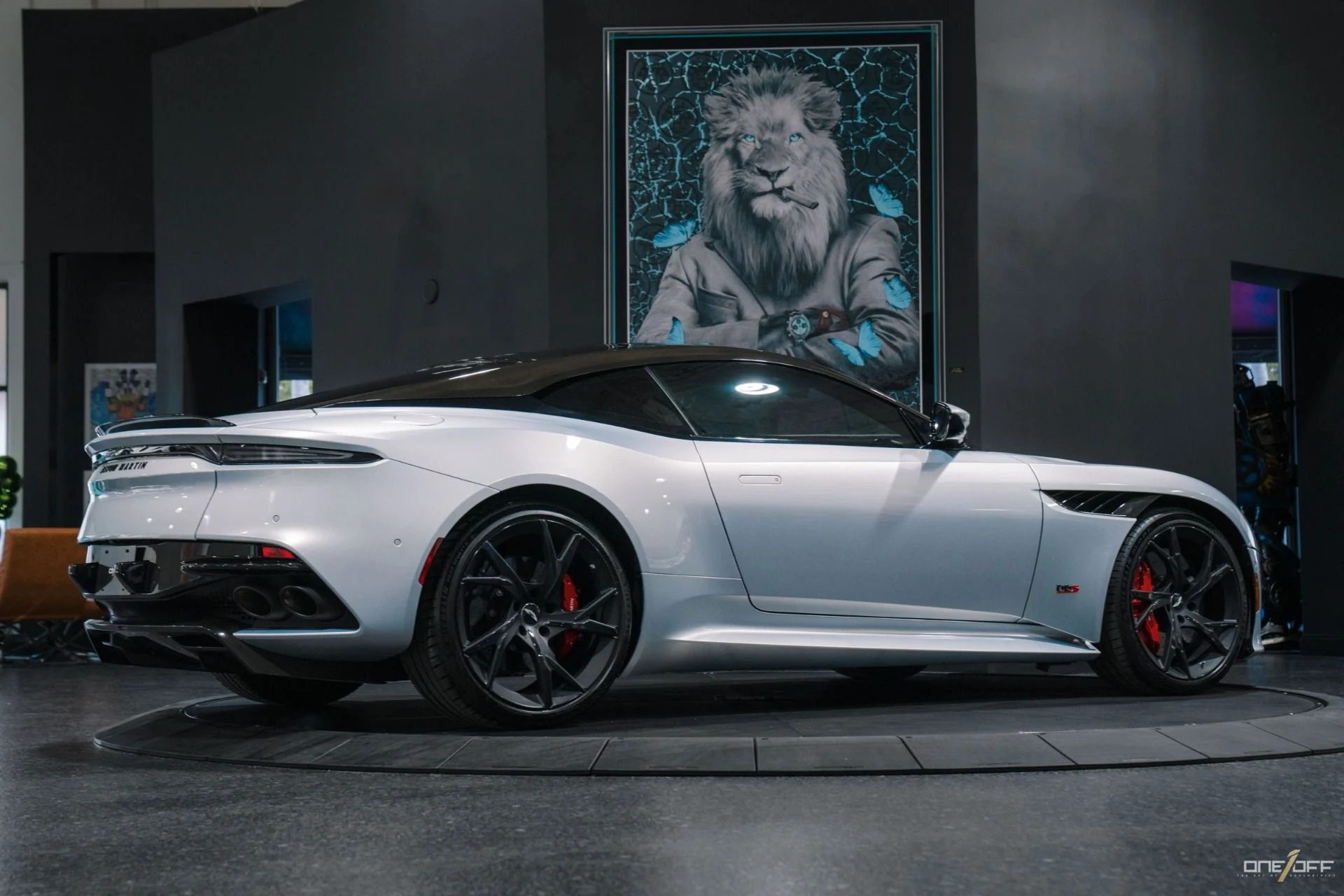mph007_3874130319_Used_2019_Aston_Martin_DBS_Superleggera_w_Carbon_Roof_Forged_Carbon_Interior_1781651614_b5af66fab5