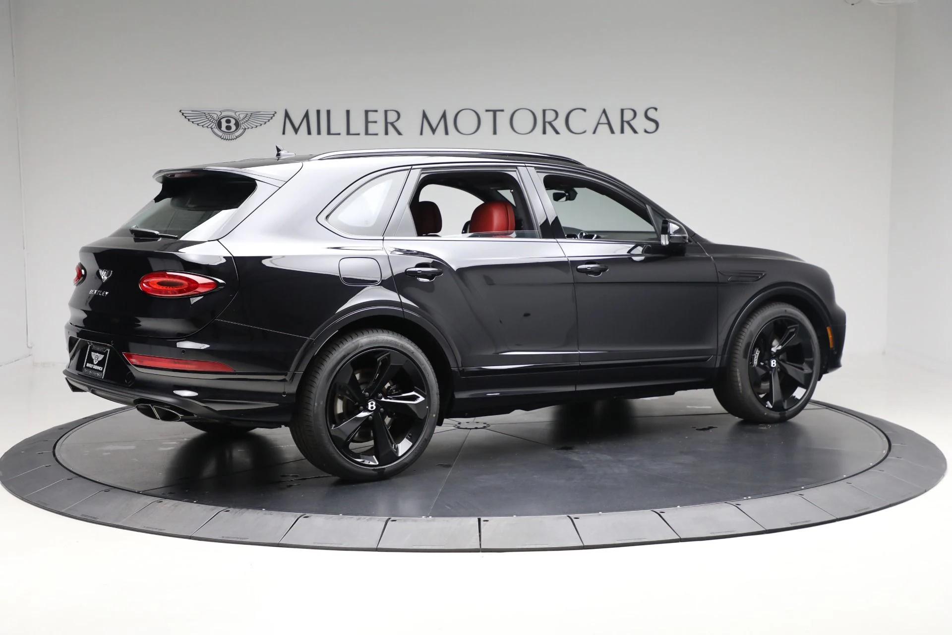 mph007_387627169_New_2025_Bentley_Bentayga_V8_134de8c038