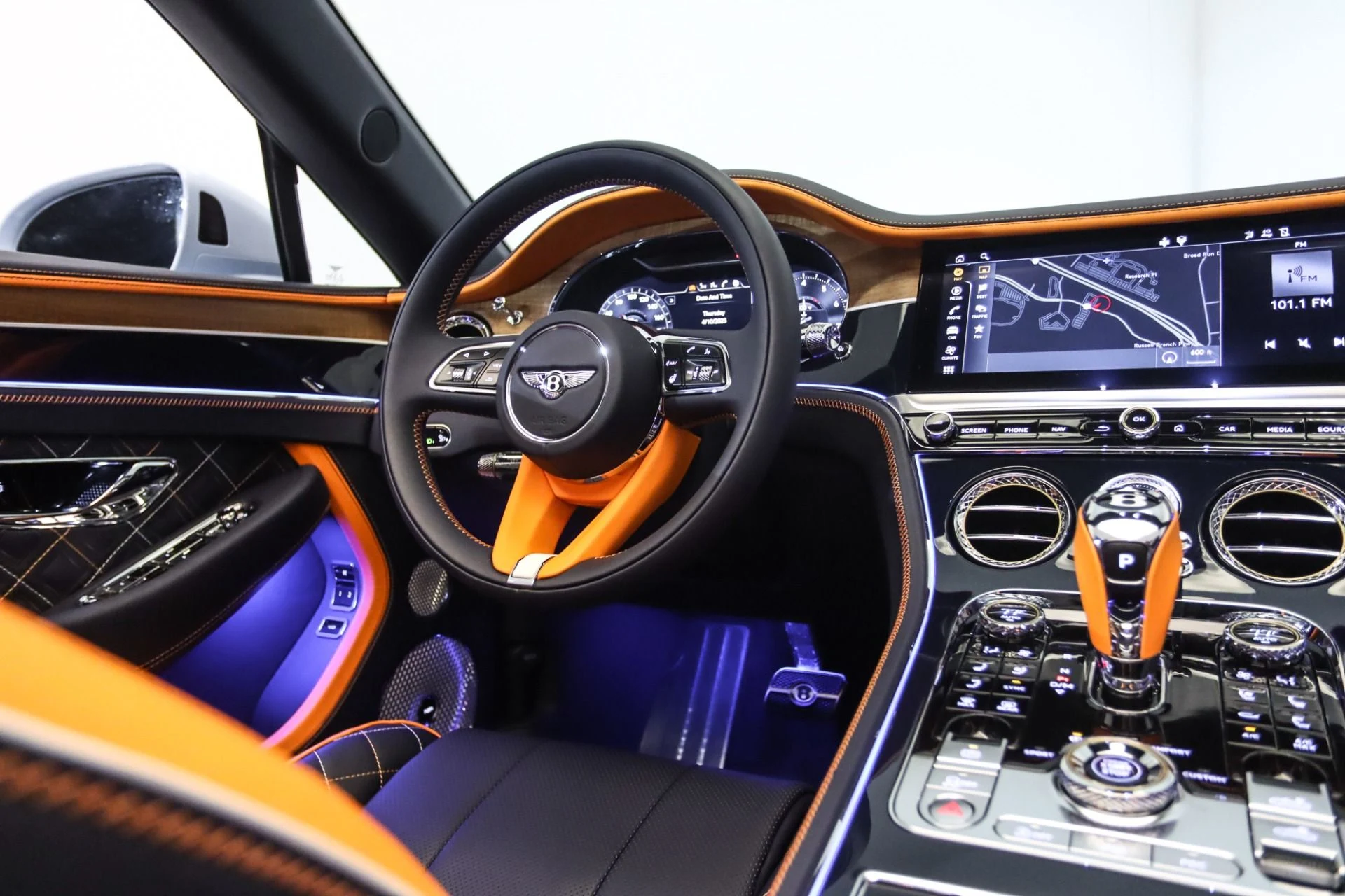 mph007_3877275618_Used_2024_Bentley_Continental_GTC_Speed_1744369762_dca776981d