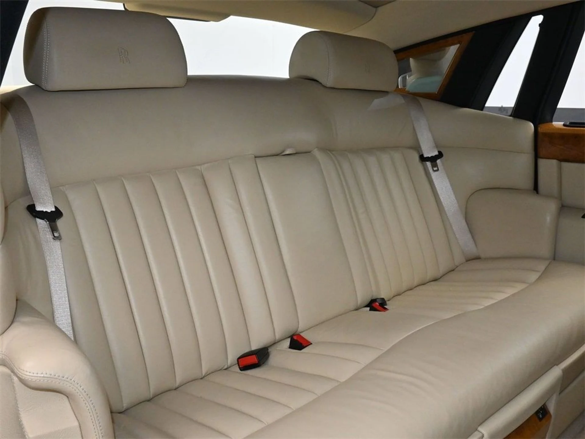 mph007_3890849618_5c401cb18950adbb6357510f805f2346x_4f07189a00