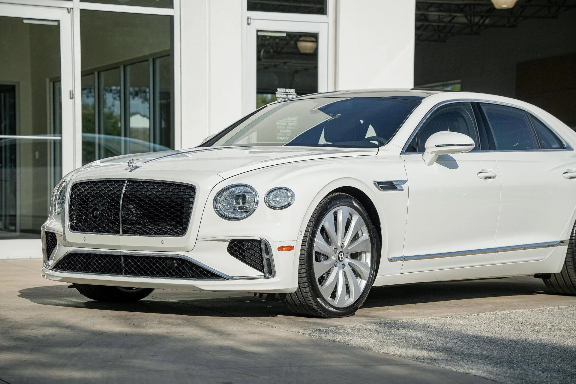 mph007_3899712211_Hi_Tech_Luxury_Imports_LLC_SCBBP_6_ZG_7_TC_024549_image_7_9d62046488