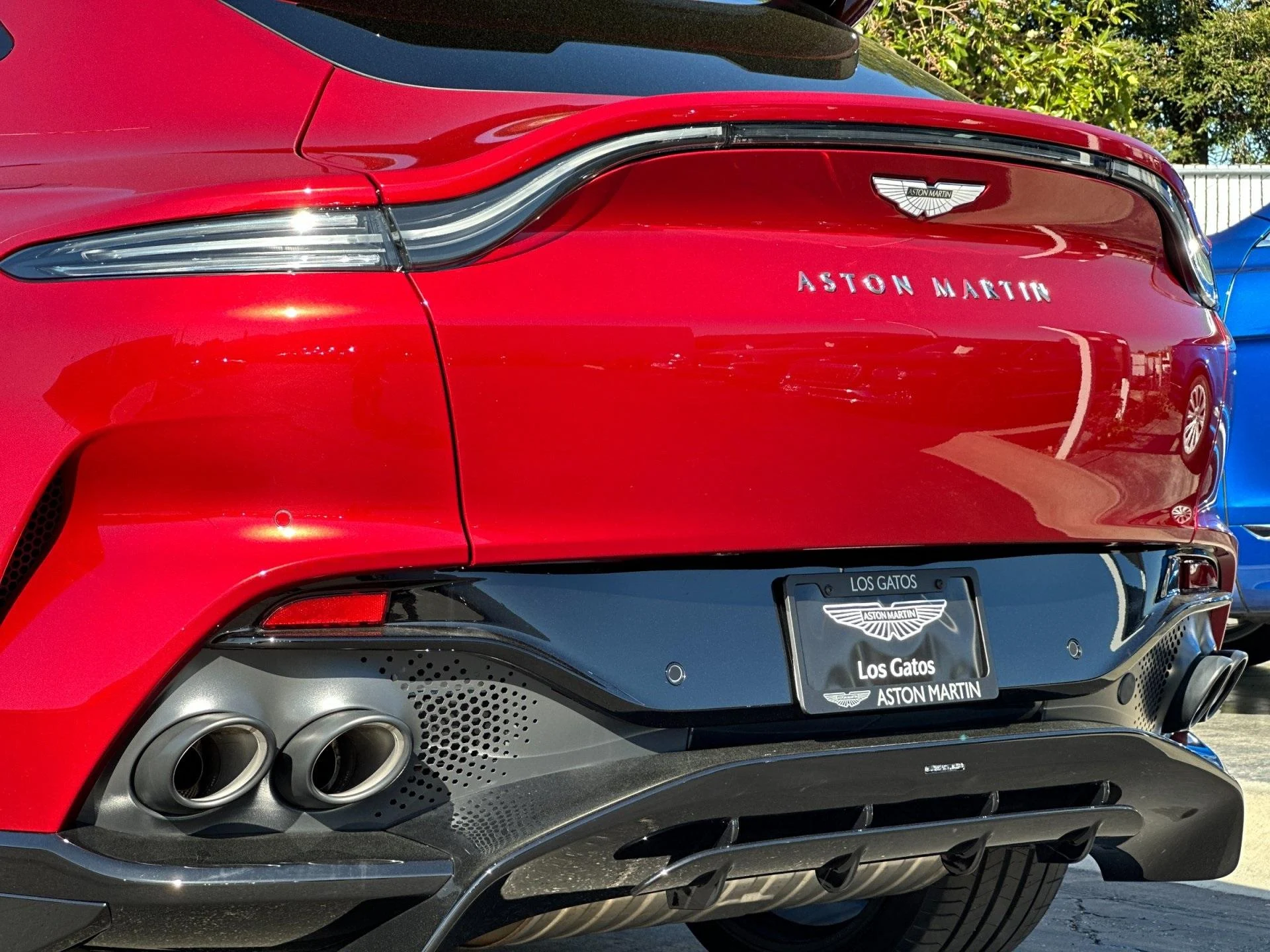 mph007_3900525644_New_2024_Aston_Martin_DBX_707_1747424161_55e8fb1cd1