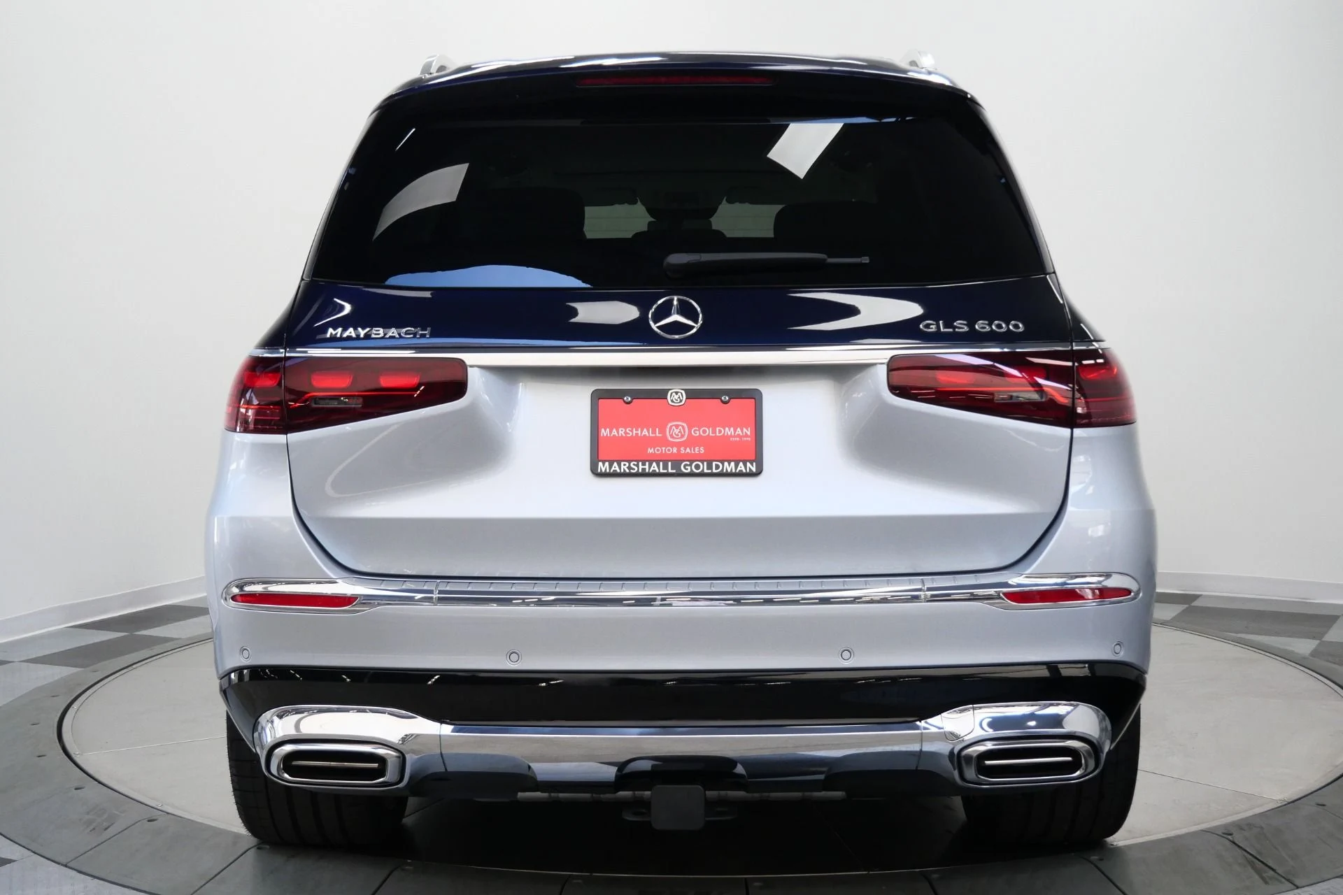 mph007_3912222302_Used_2024_Mercedes_Benz_Maybach_GLS_600_4_MATIC_Factory_Two_Tone_paint_Polished_Wheels_Loaded_1774374618_9aff2b21b1