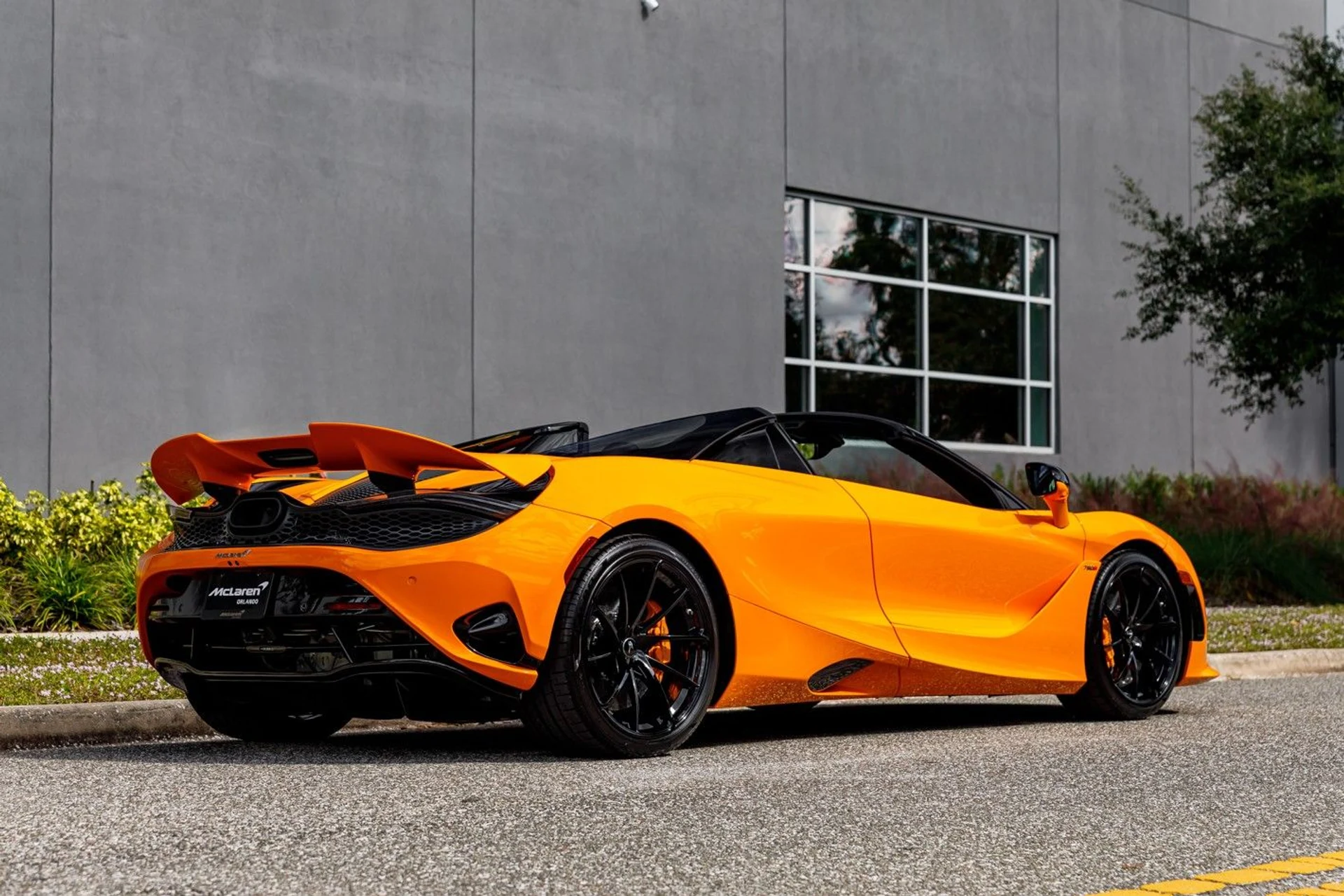 mph007_392053967_601_p8_l_ee783853a7