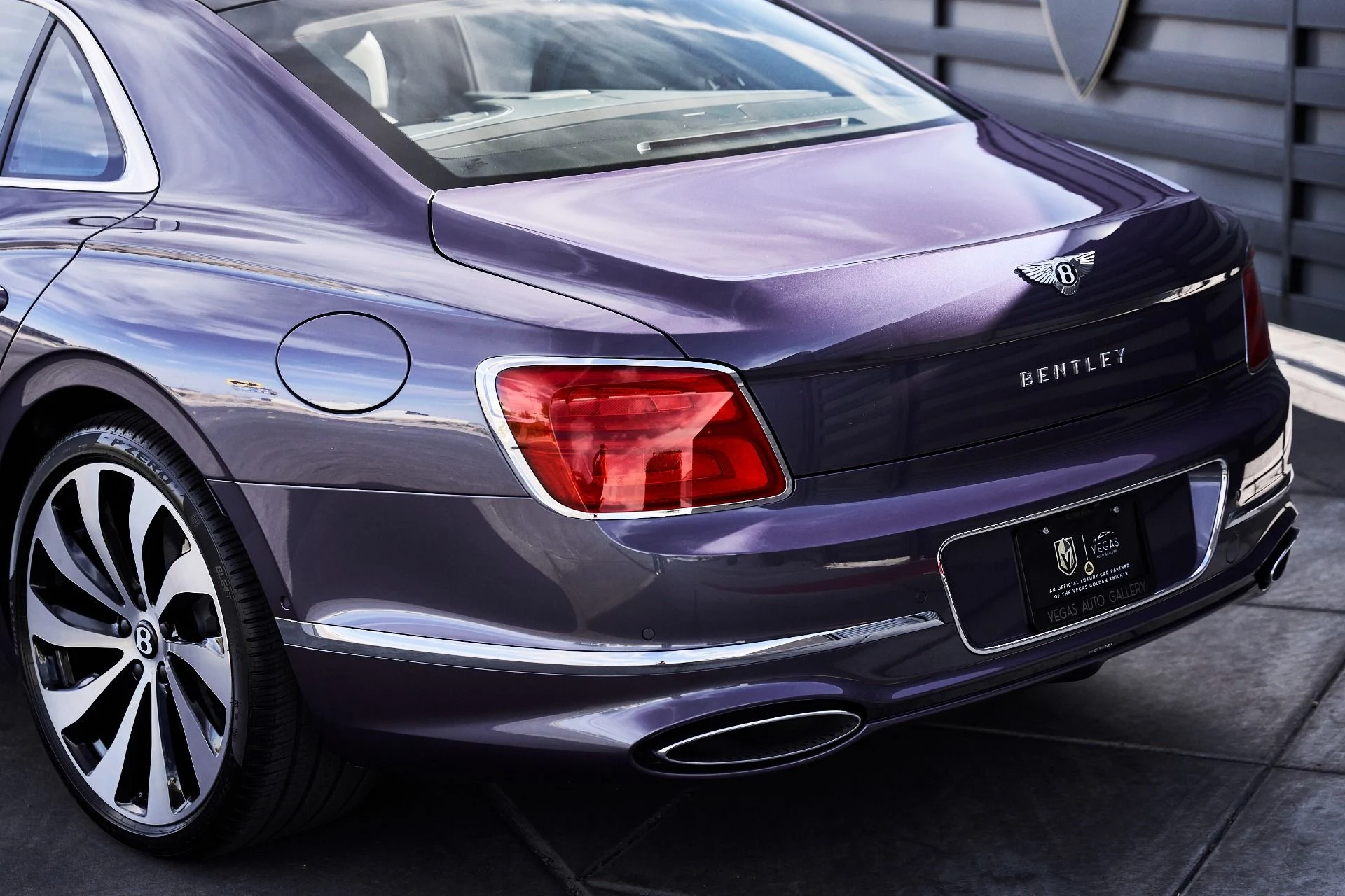 mph007_3925837555_Used_2026_Bentley_Flying_Spur_V8_1775613248_e999de9239